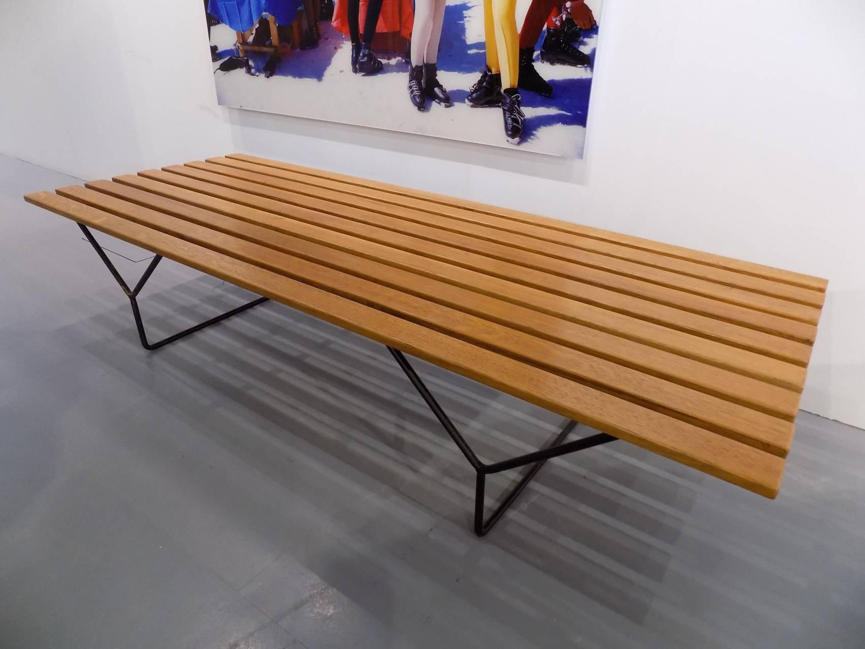 Mid-Century Modern Beautiful Pair of Benches in the Taste of Harry Bertoia For Sale