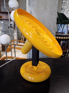 Beautiful 1970s Italian Table Lamp