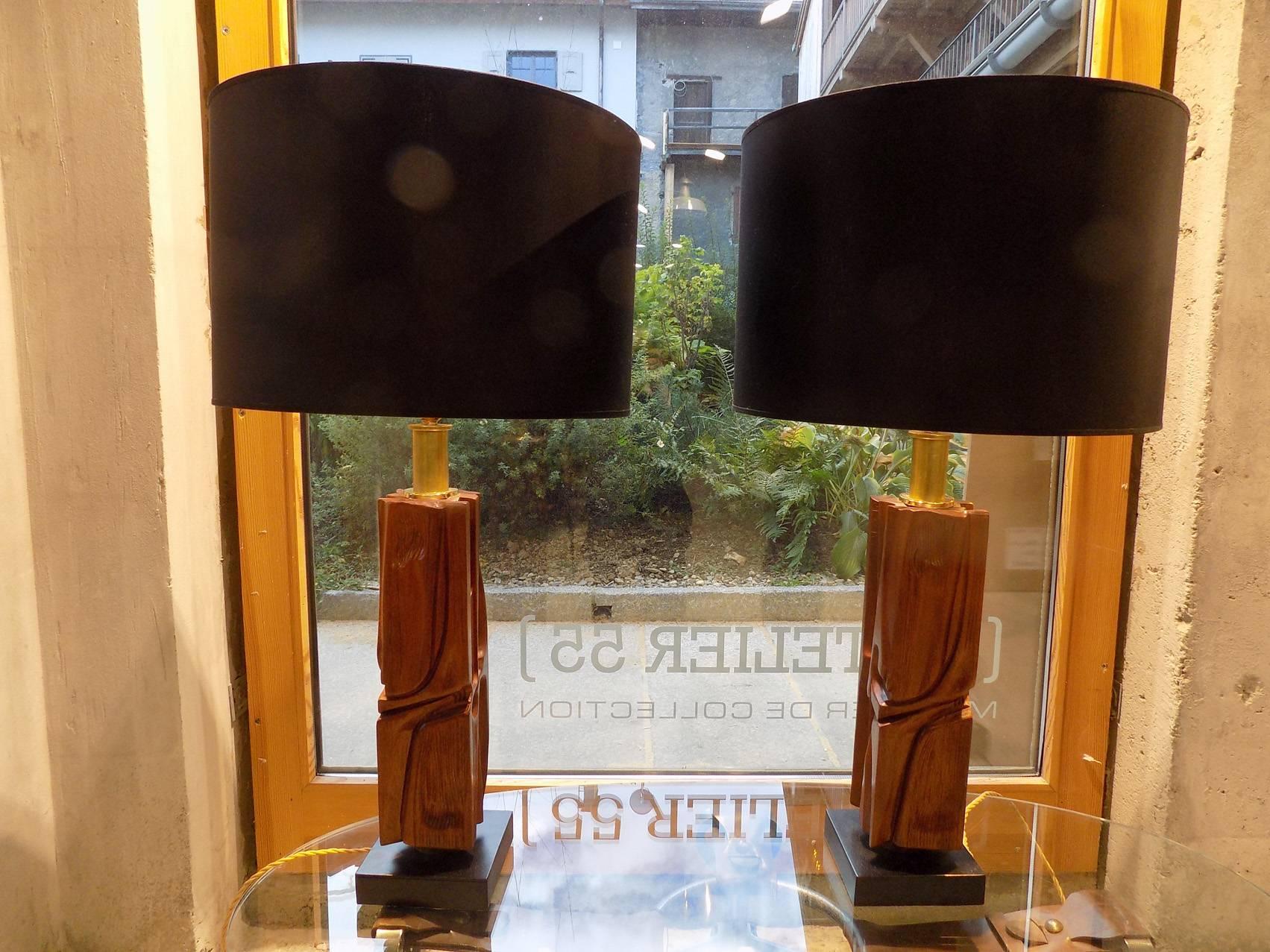 Mid-Century Modern Beautiful Pair of Italian Wood Sculpted Table Lamp