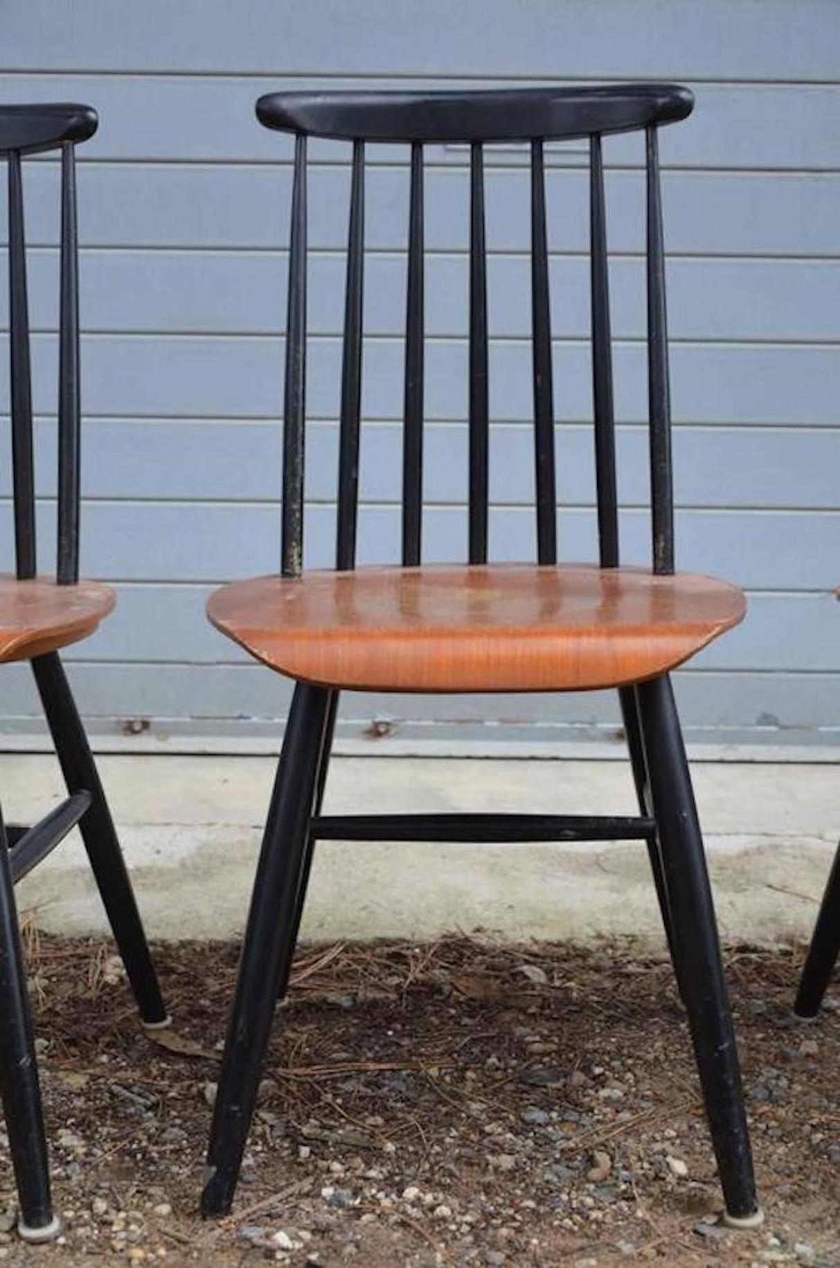 Beautiful set of six Fanett Ilmari Tapiovaara chairs in very good condition.