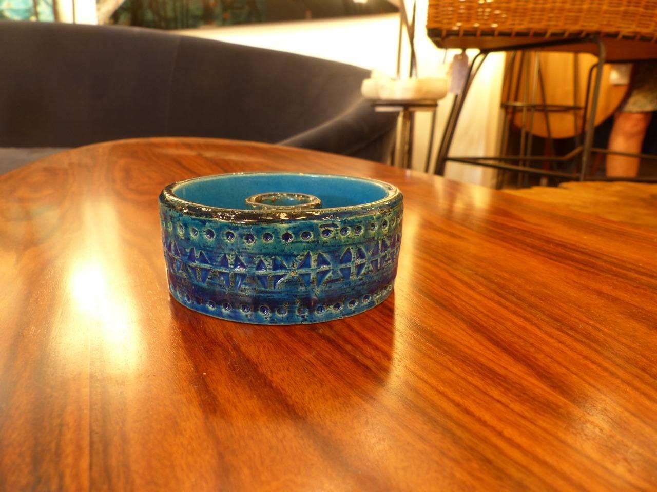 Aldo Londi ceramic for Bitossi (Rimini blue), in excellent condition.