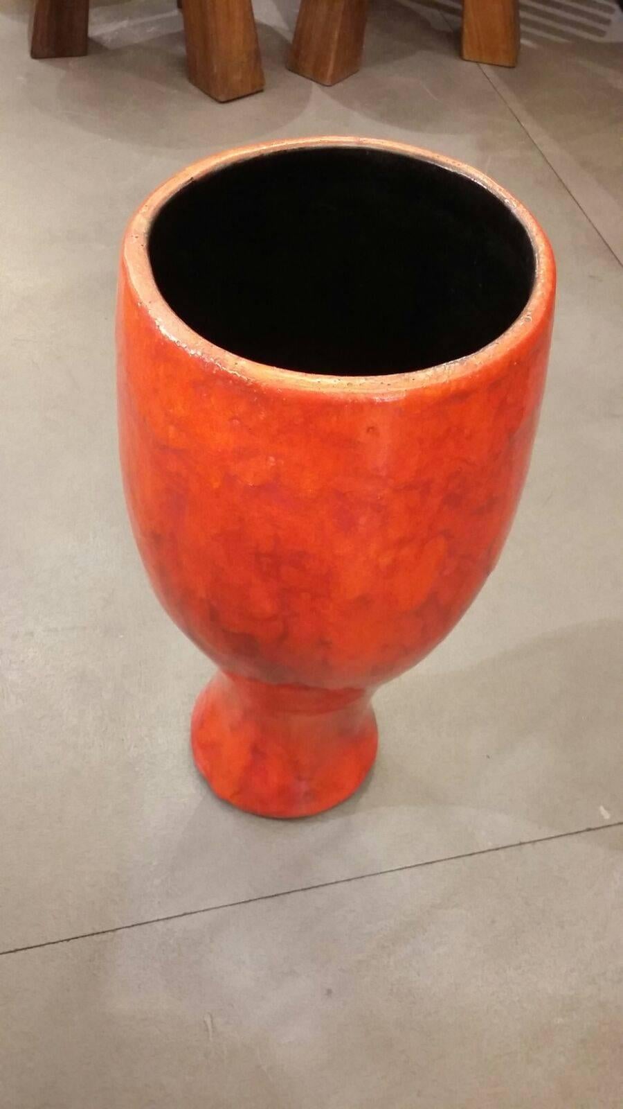 Beautiful Cloutier Frères ceramic vase circa 1970, signed, in excellent condition.