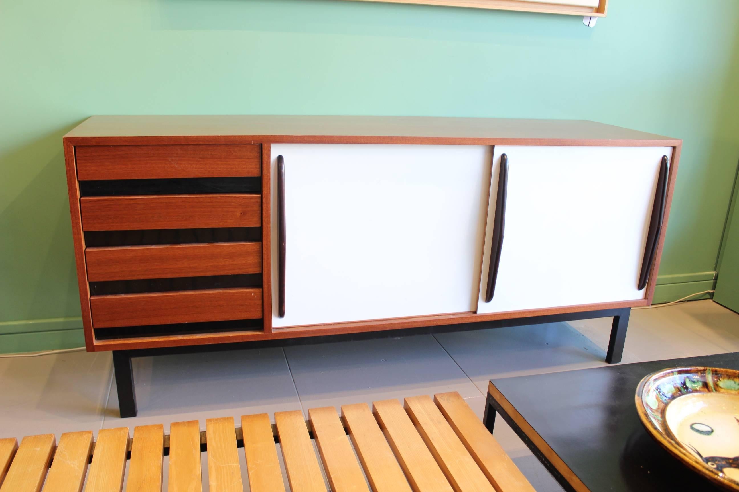 Fantastic Charlotte Perriand Cansado sideboard, circa 1950, in excellent condition.