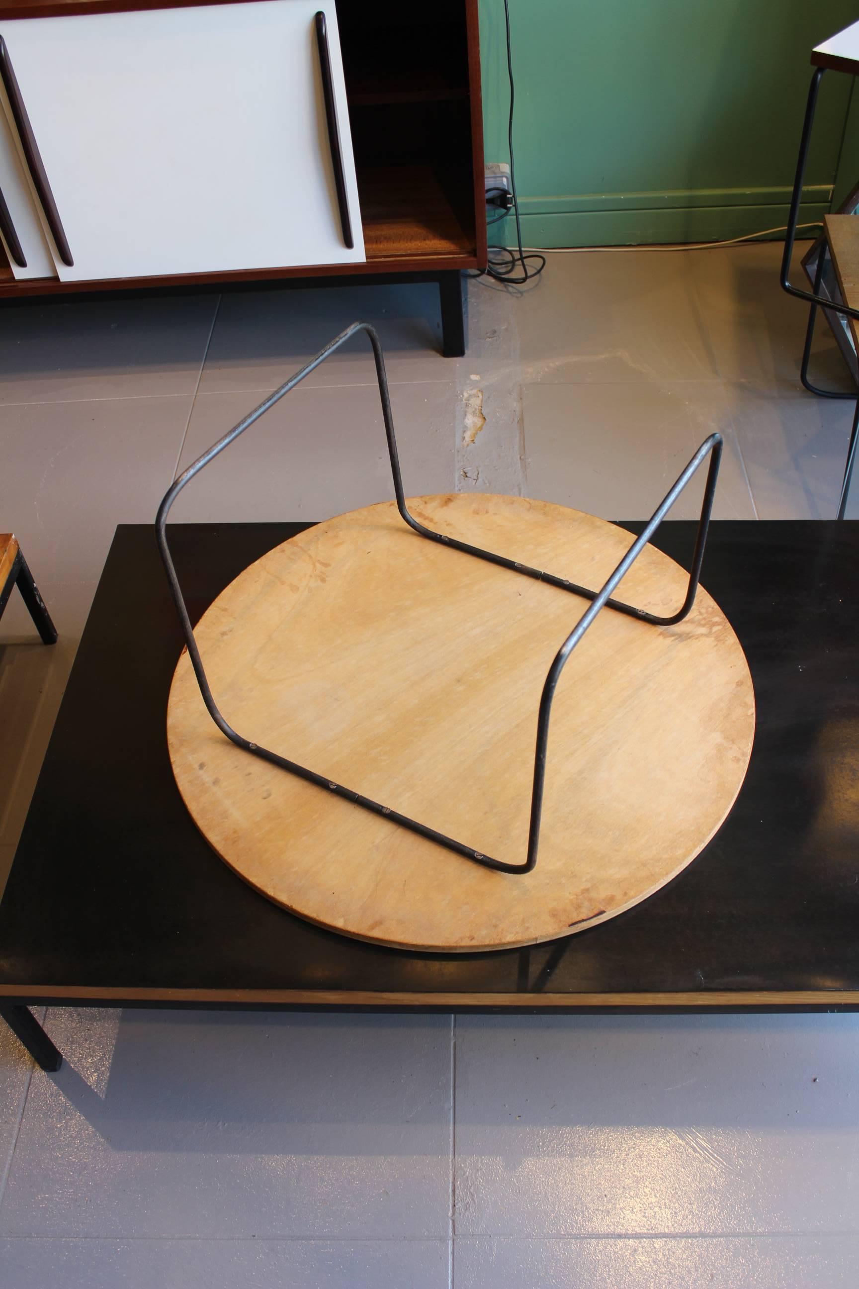 Mid-20th Century Beautiful Pierre Guariche Cocktail Table, circa 1960 For Sale