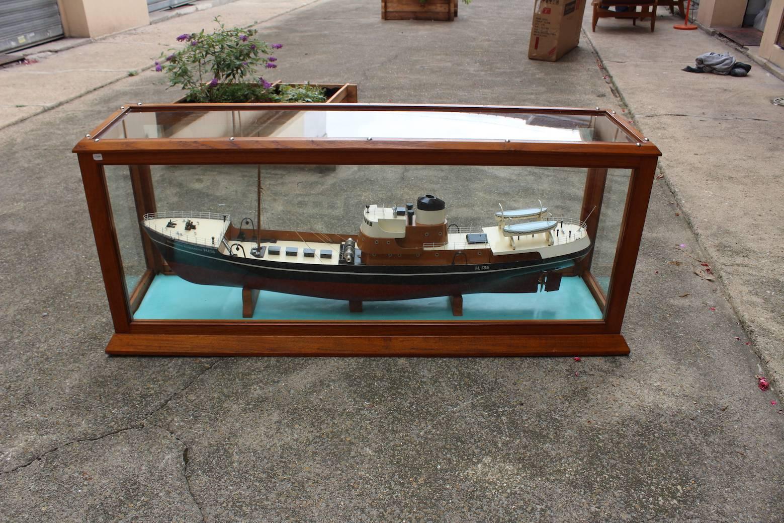 Fantastic Model Ship in Wood and Glass Display 'Gourock', circa 1960 For Sale 3
