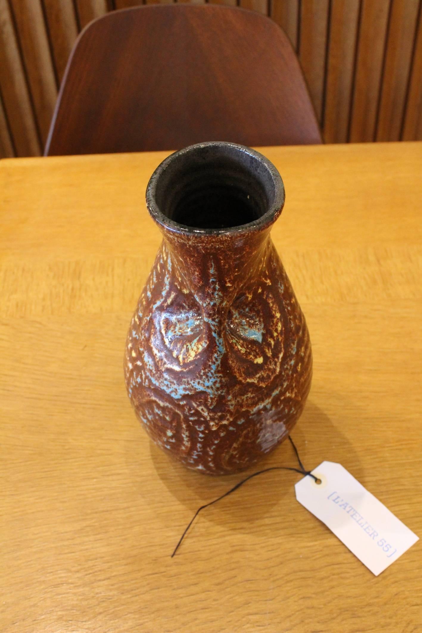 Beautiful accolay ceramic vase, circa 1960, in excellent condition.