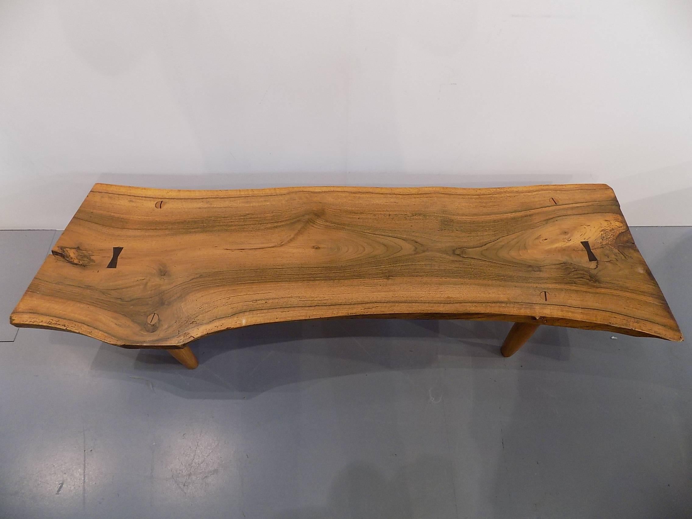 Beautiful Trunck bench circa 1960, in excellent condition.