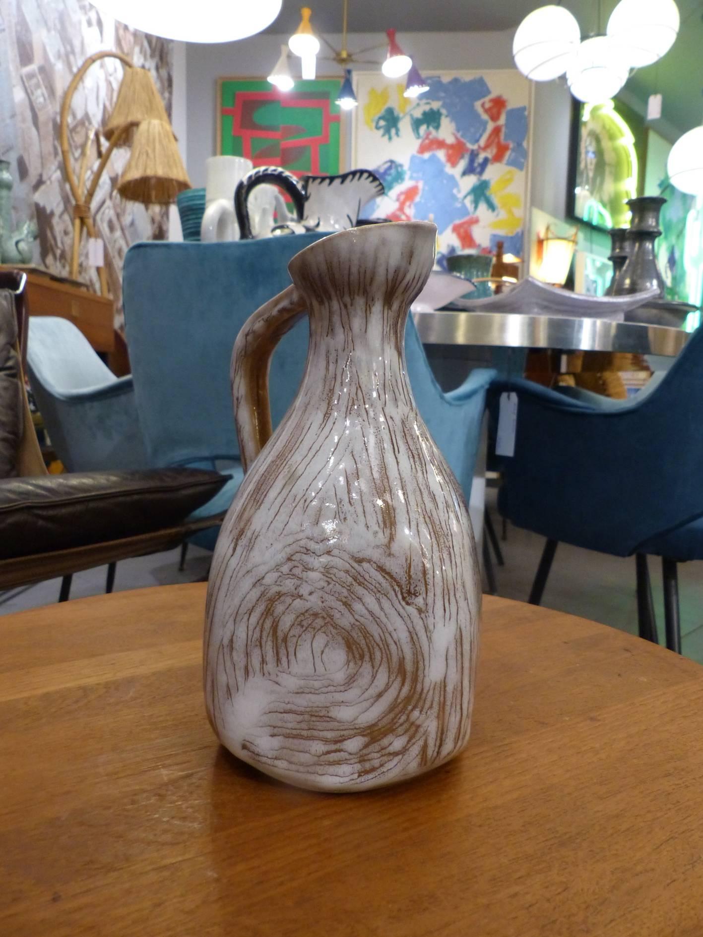 Beautiful Accolay ceramic pitcher circa 1960, in excellent condition.