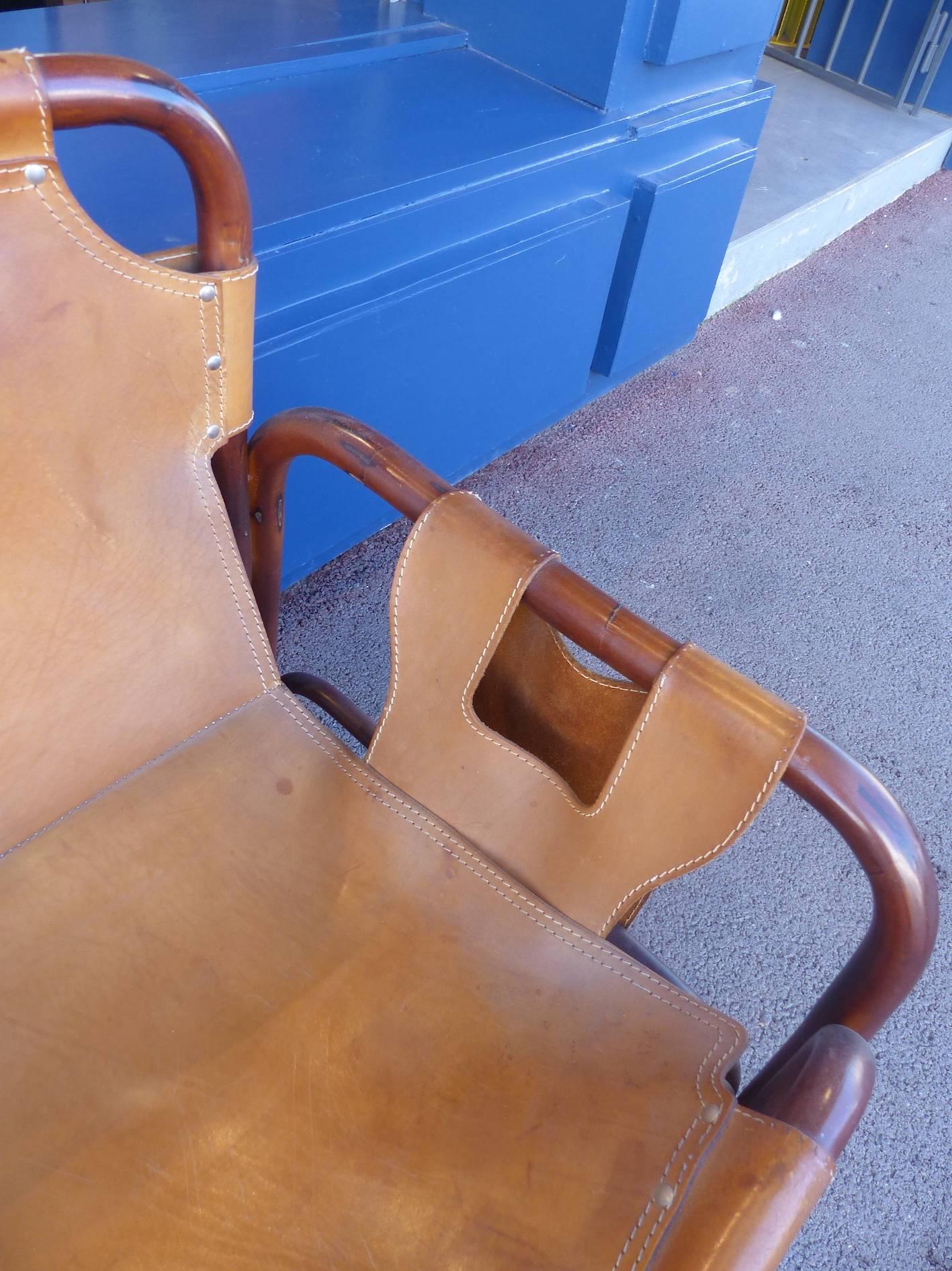 Beautiful Pair of  Italian Leather Armchairs, circa 1960 In Good Condition For Sale In Megeve, FR
