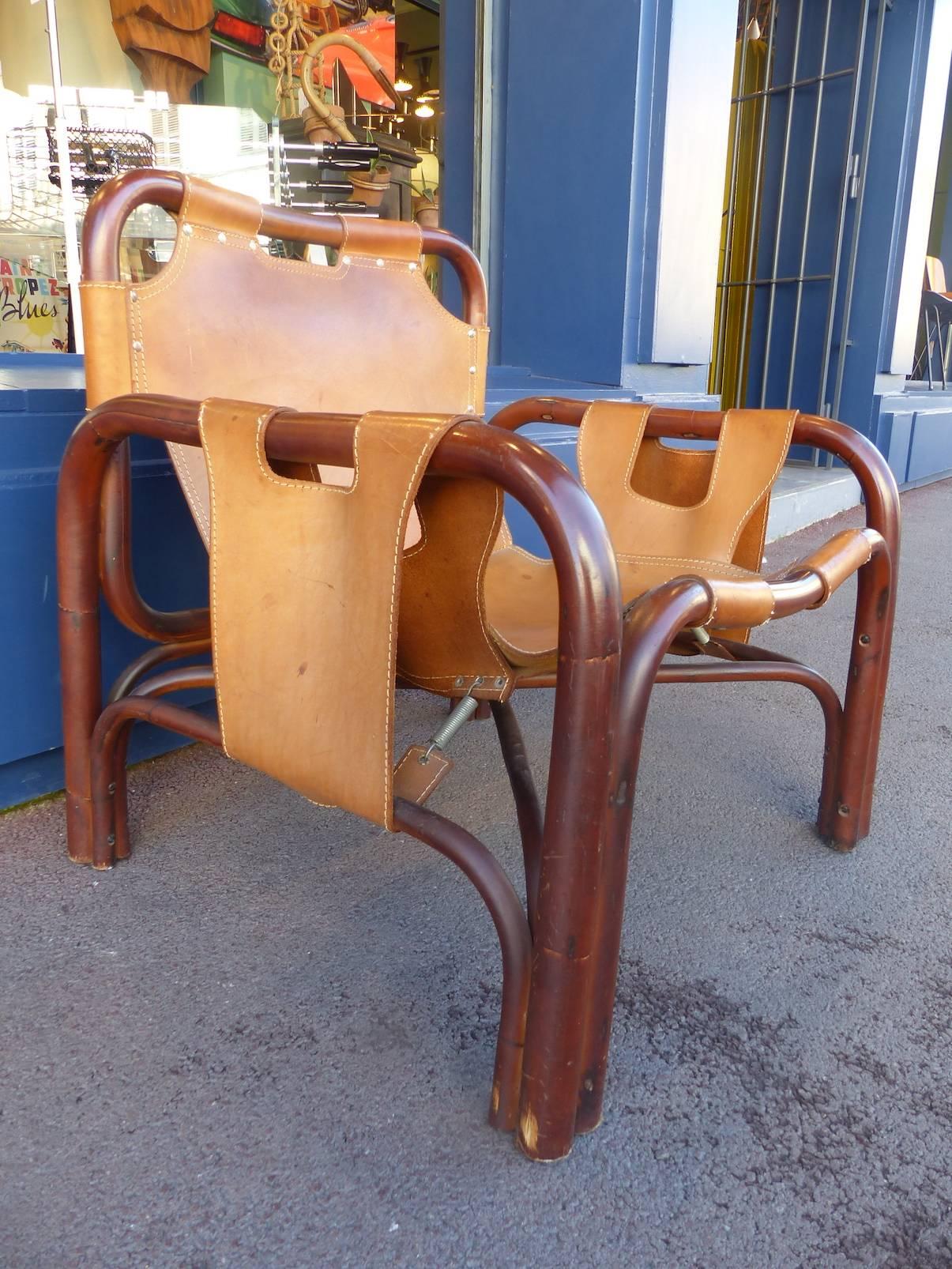 Beautiful Pair of  Italian Leather Armchairs, circa 1960 For Sale 3