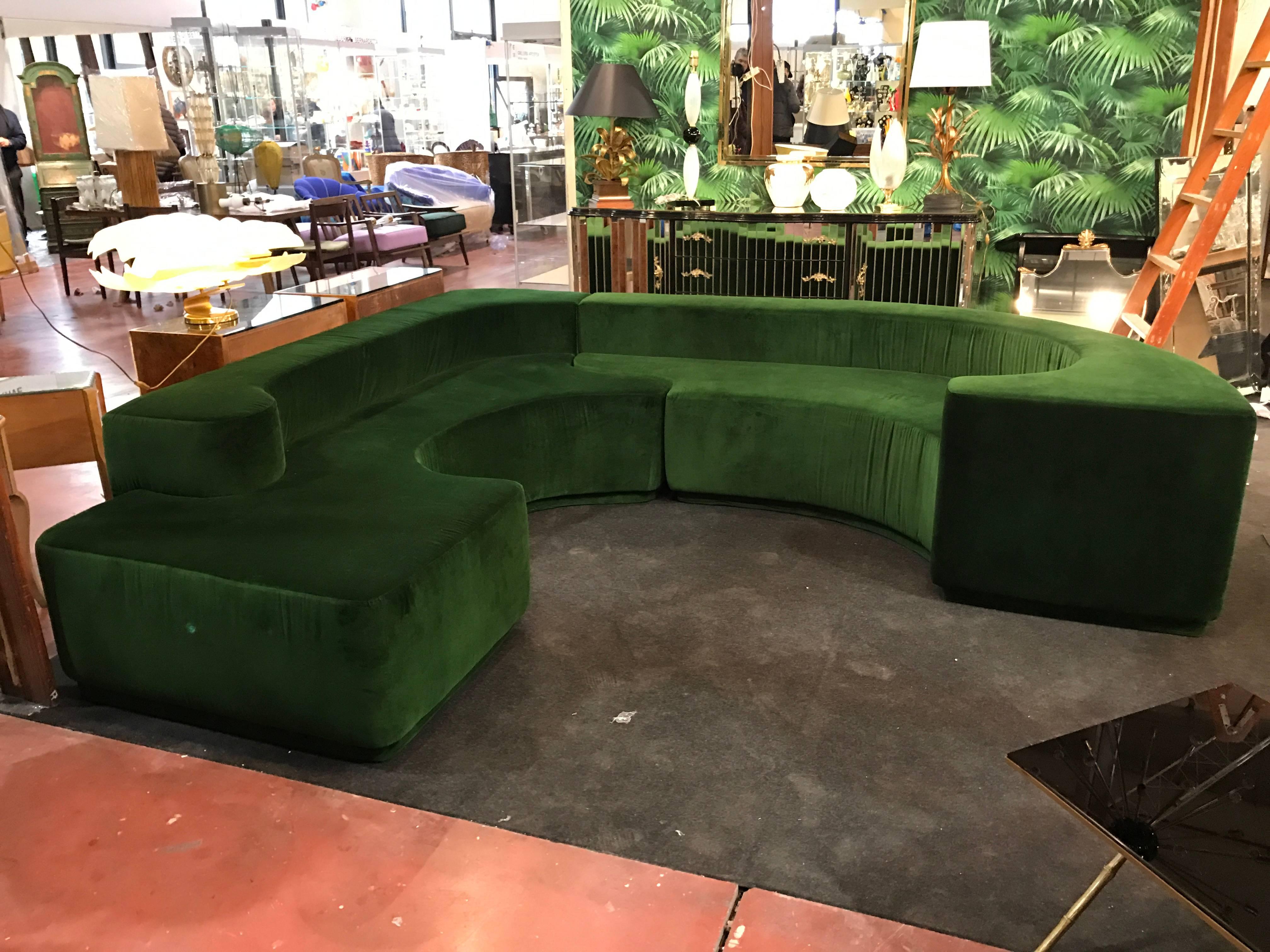 Fantastic and Huge Reupholstered Green Sofa In Excellent Condition For Sale In Megeve, FR