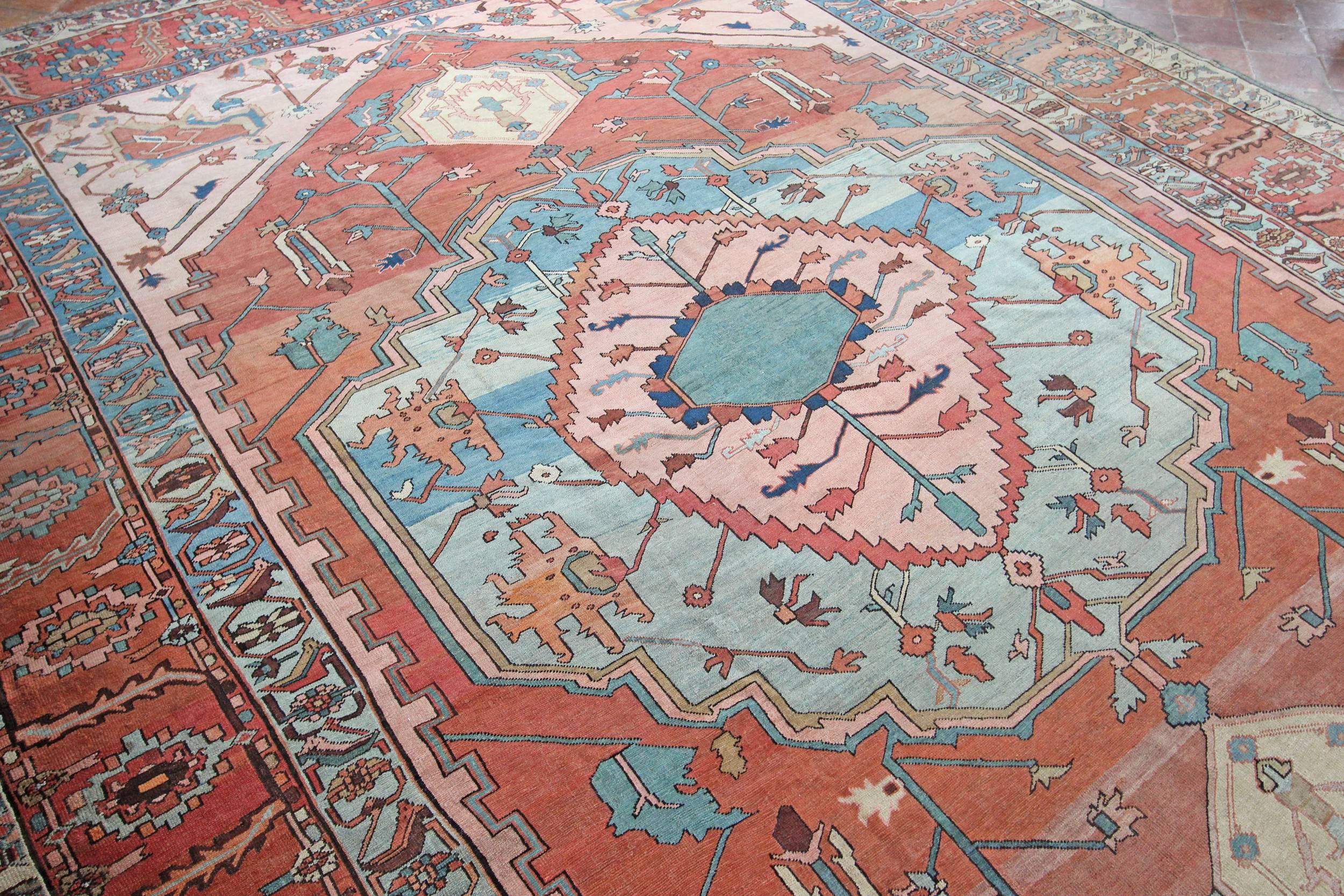 Antique Bakshaish Carpet For Sale 1