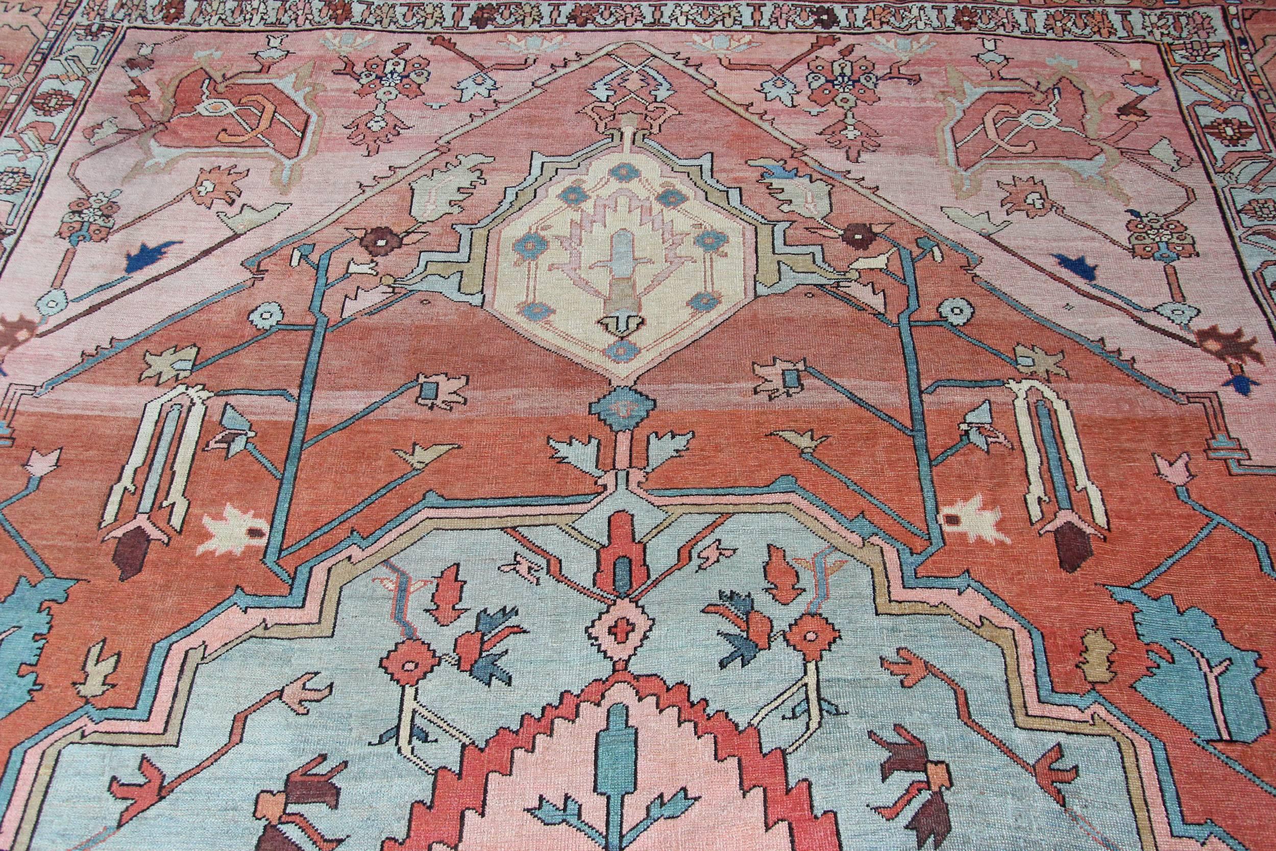 Antique Bakshaish Carpet For Sale 4