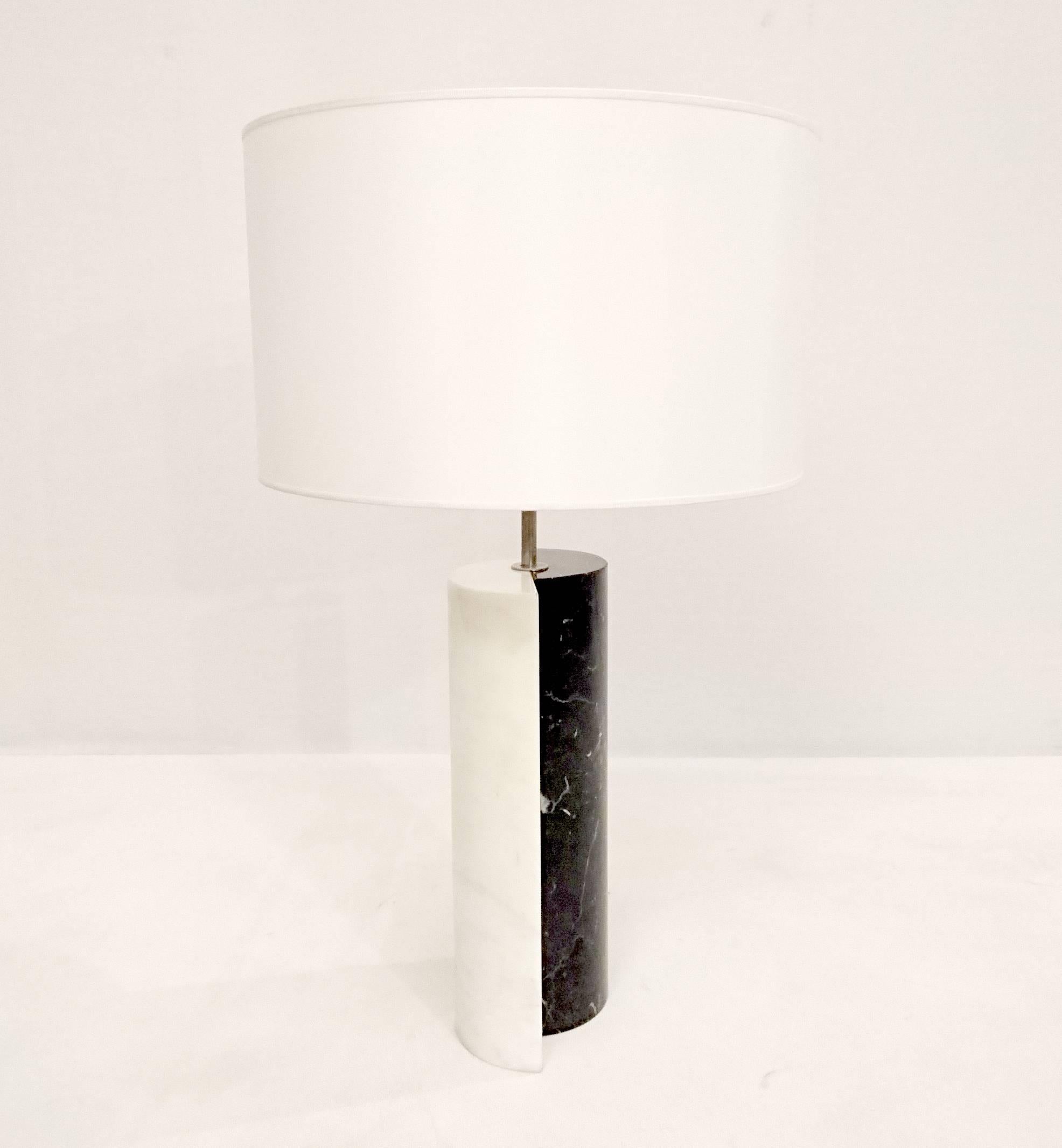 Bi-Colored Marble Table Lamp In Excellent Condition In Albano Laziale, Rome/Lazio