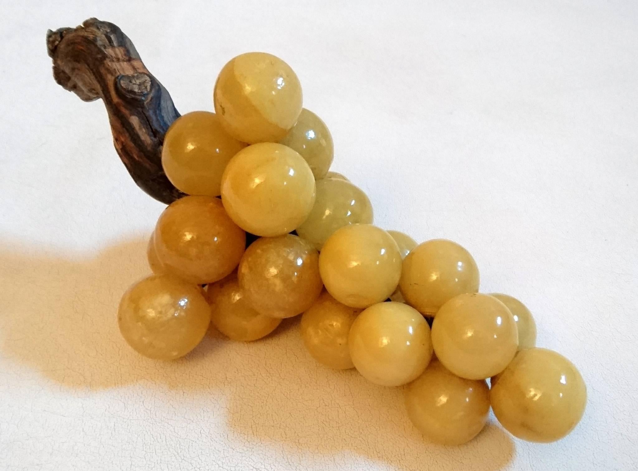 italian alabaster grapes