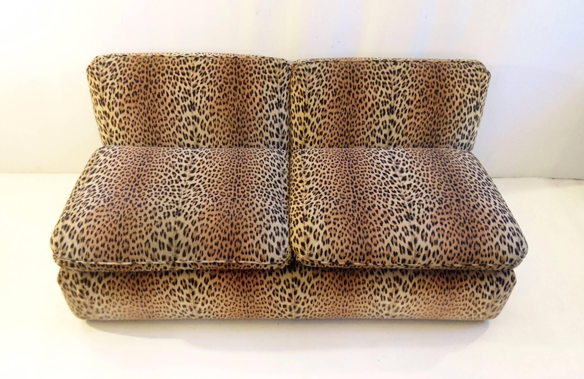 Vintage Sofa in Leopard Velvet by Cyrus Company Italy 2
