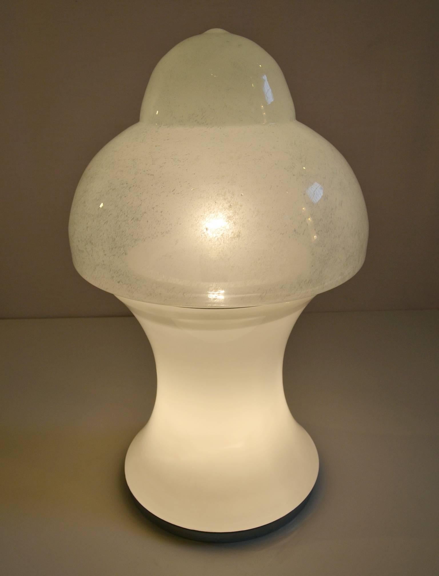 Mid-Century Modern Table Lamp in Glass in the Manner of Carlo Nason, Italy