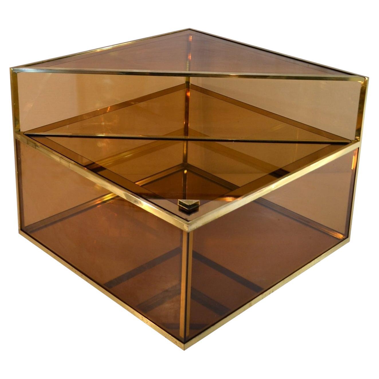 Cocktail Table in Glass and Brass Made in Italy For Sale