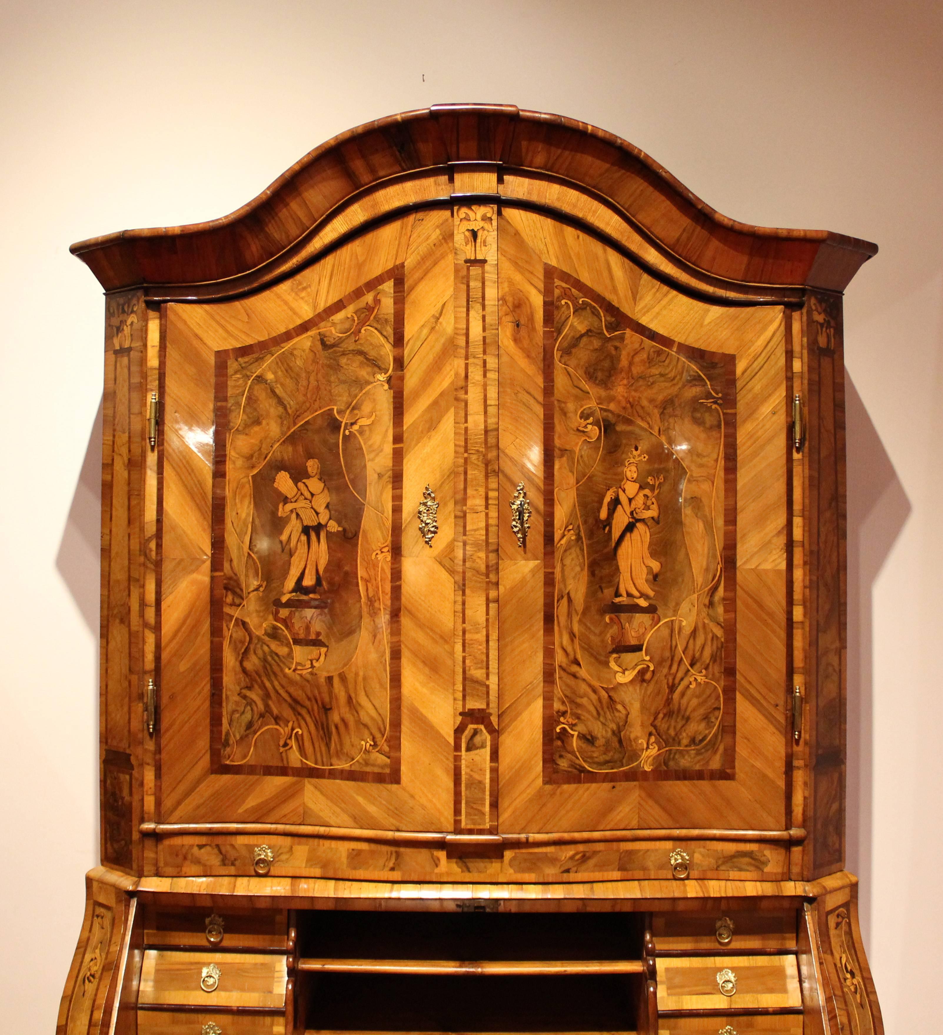 18th Century Writing Cupboard, Secretary, Made in Saxony “Glauchau”, circa 1750 In Excellent Condition In Muenster, NRW