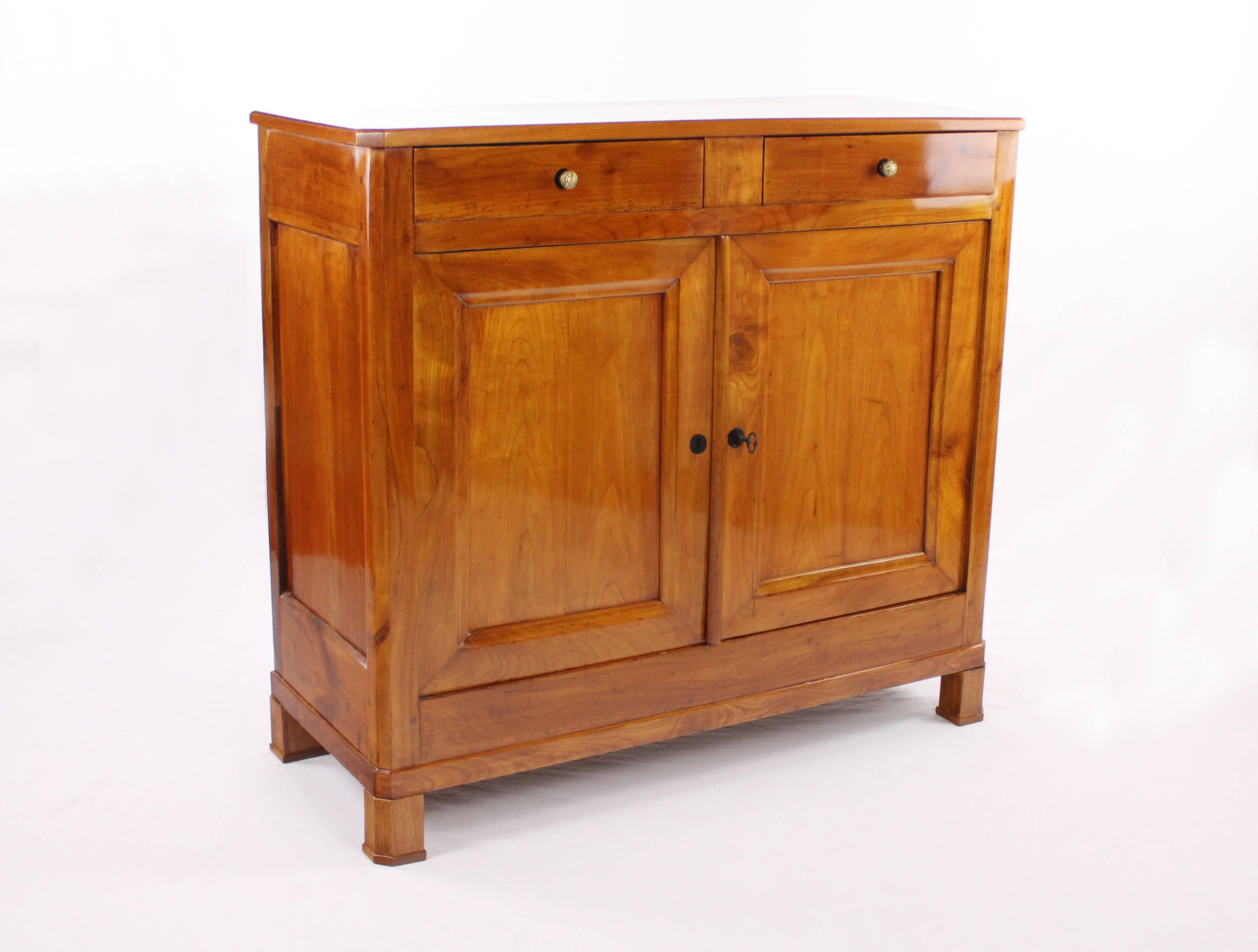 French Chest of Drawers, Cherry Tree, Second Half of the 19th Century In Excellent Condition In Muenster, NRW