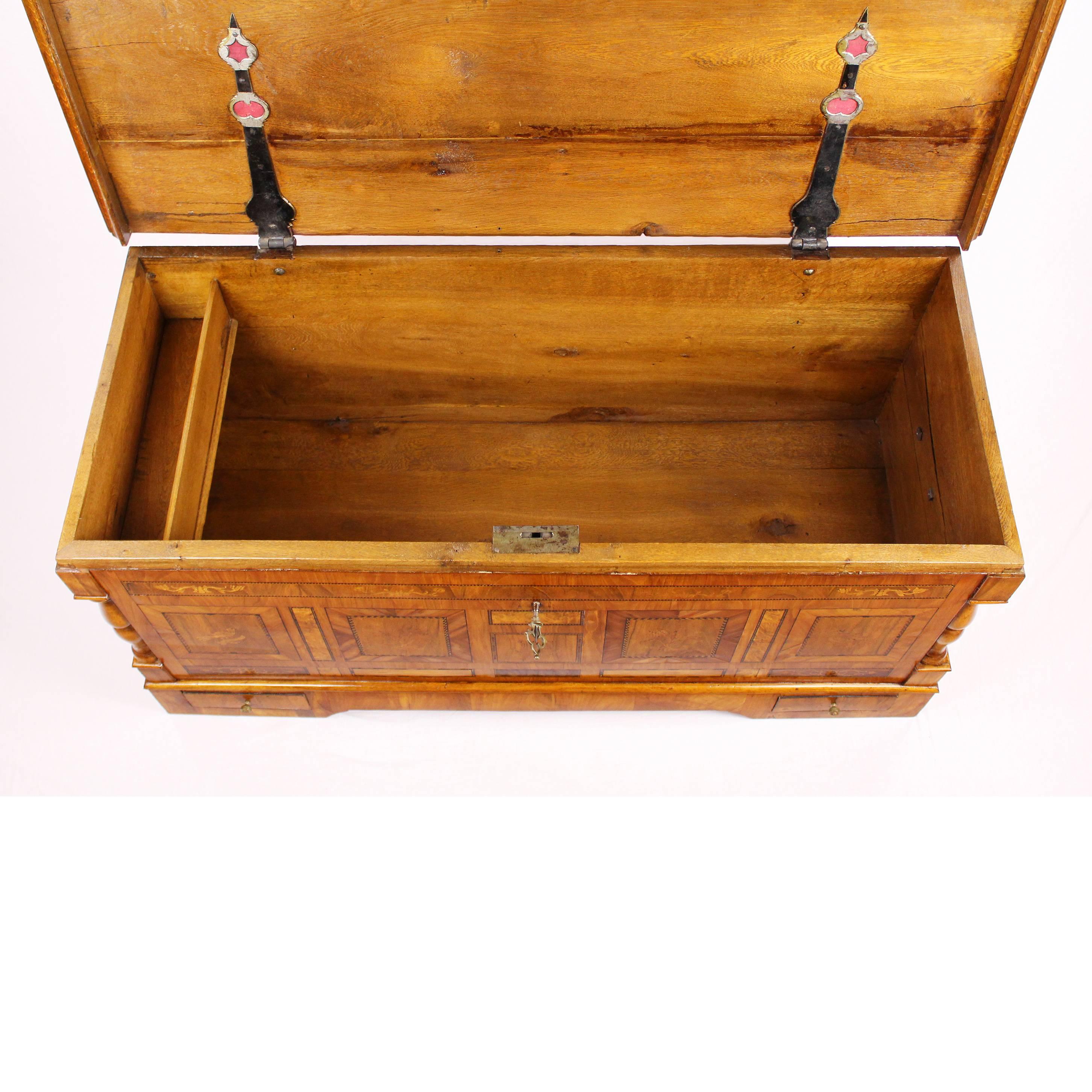 Beautiful and Rare Marburger Finch Chest, Biedermeier, circa 1820-1830, Cherry For Sale 1