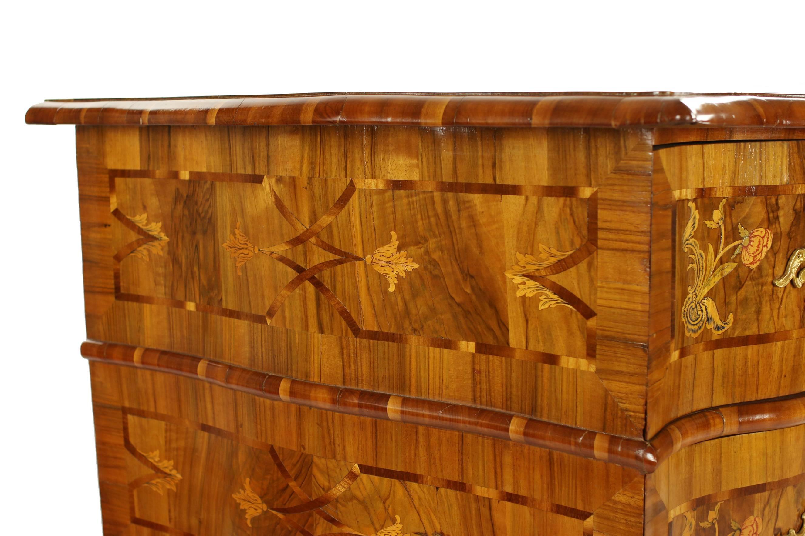 Baroque Chest of Drawers, Erfurt, circa 1750, Nut and Root Wood, Inlaid Works 2