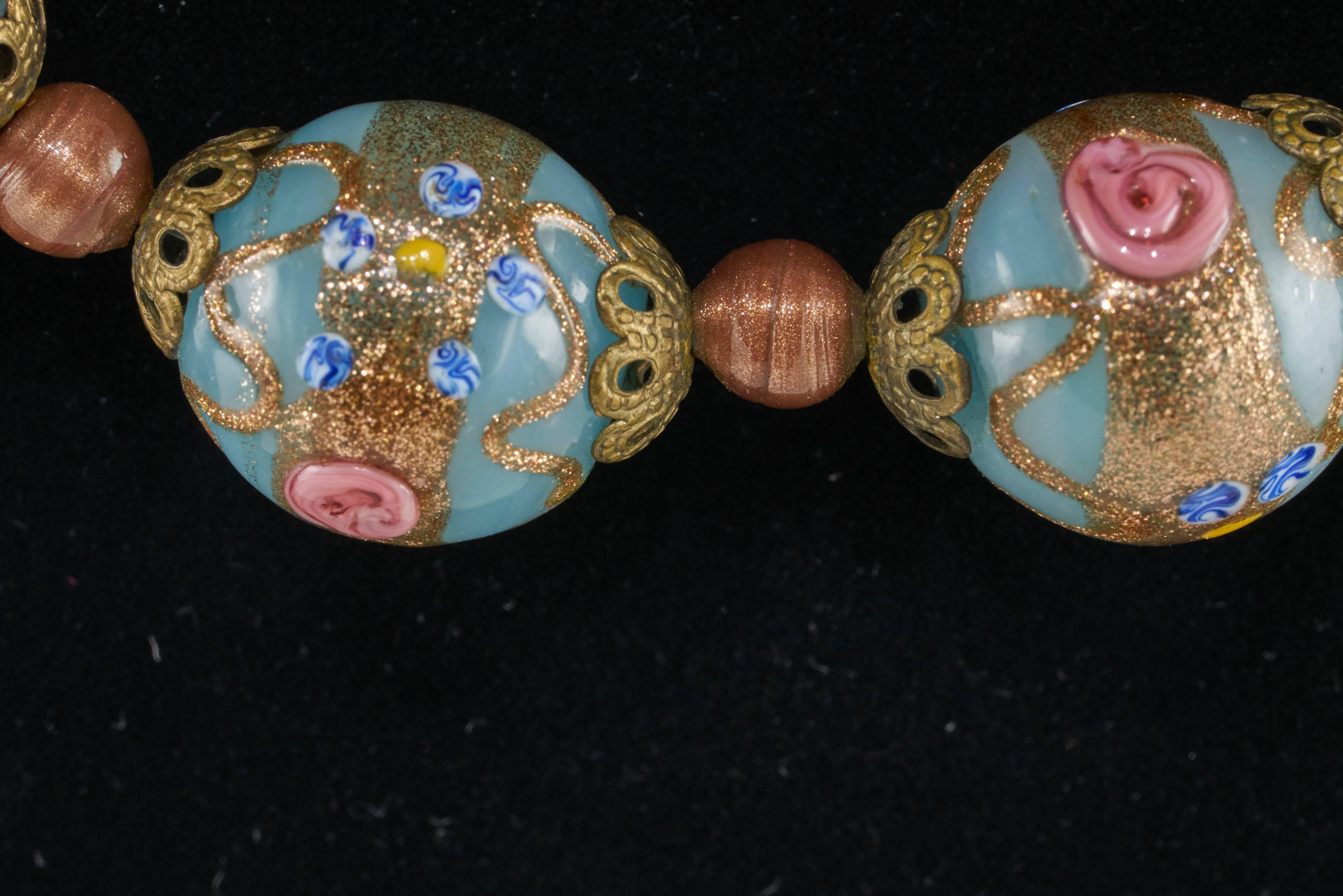 Vintage Cloisonne Hand Painted Beautiful Necklace - Artfully Unique. In Good Condition In Westport, CT