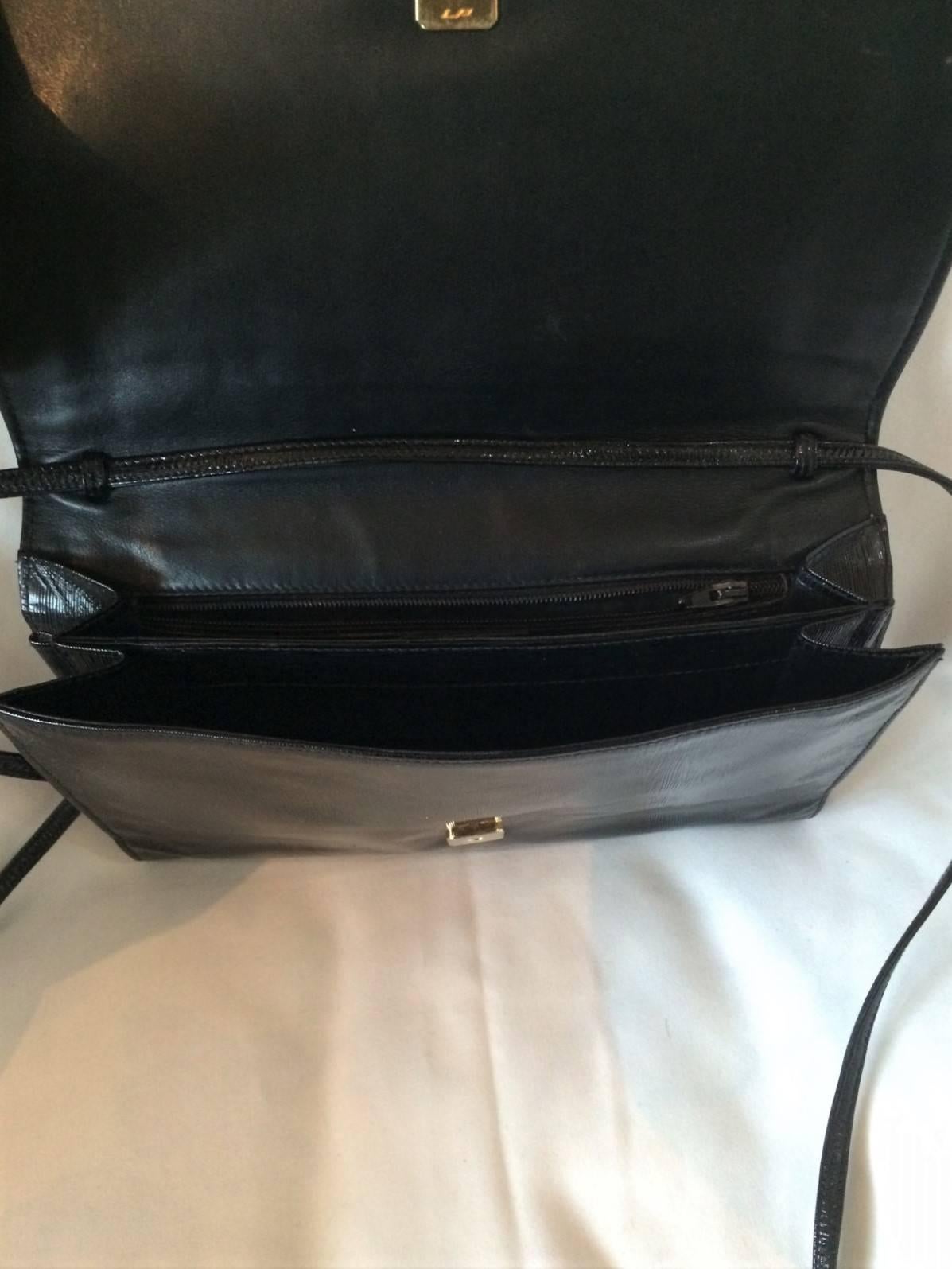 Italian Vintage Fendi Black Leather Shoulder Bag For Sale