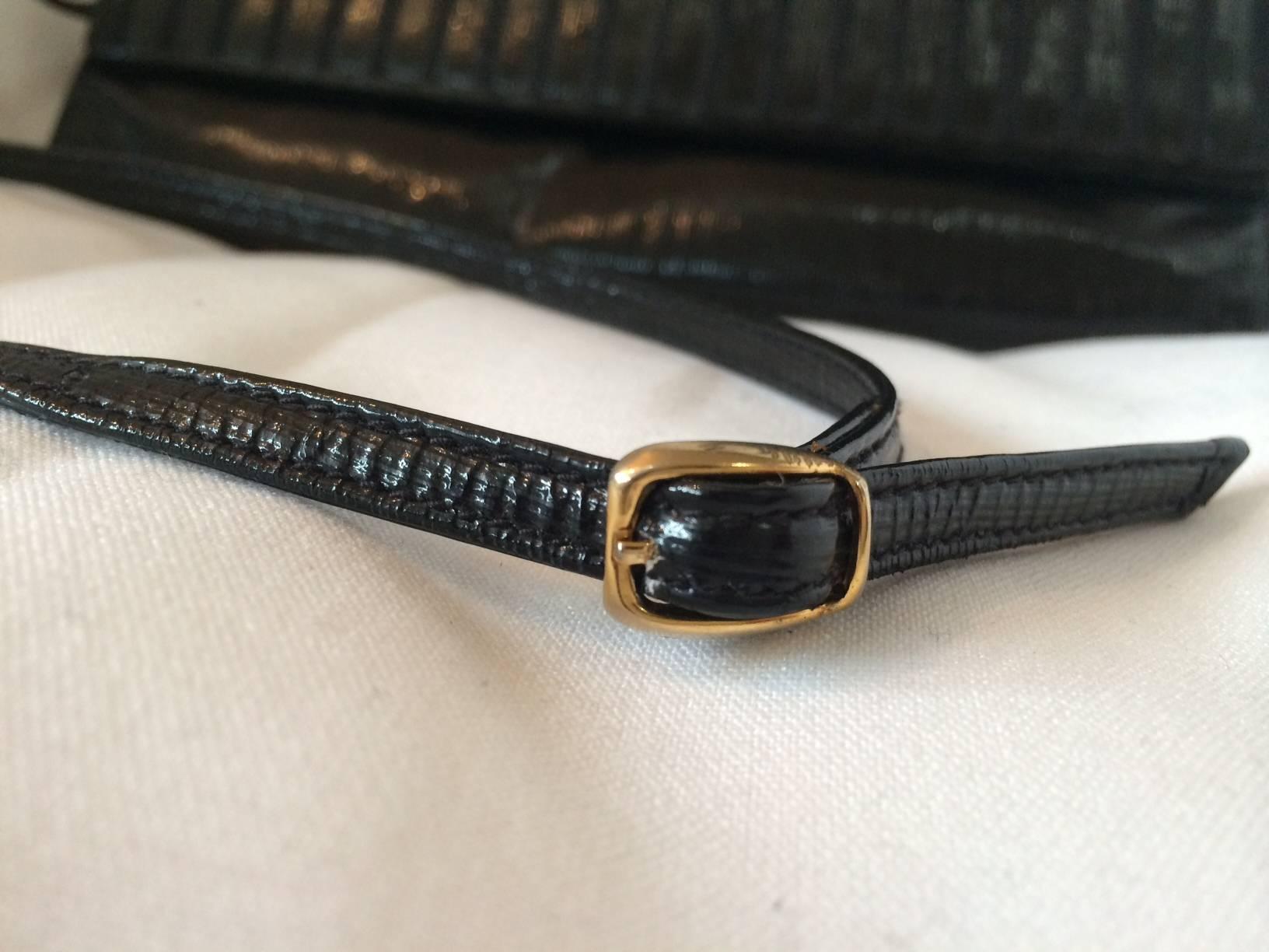 20th Century Vintage Fendi Black Leather Shoulder Bag For Sale