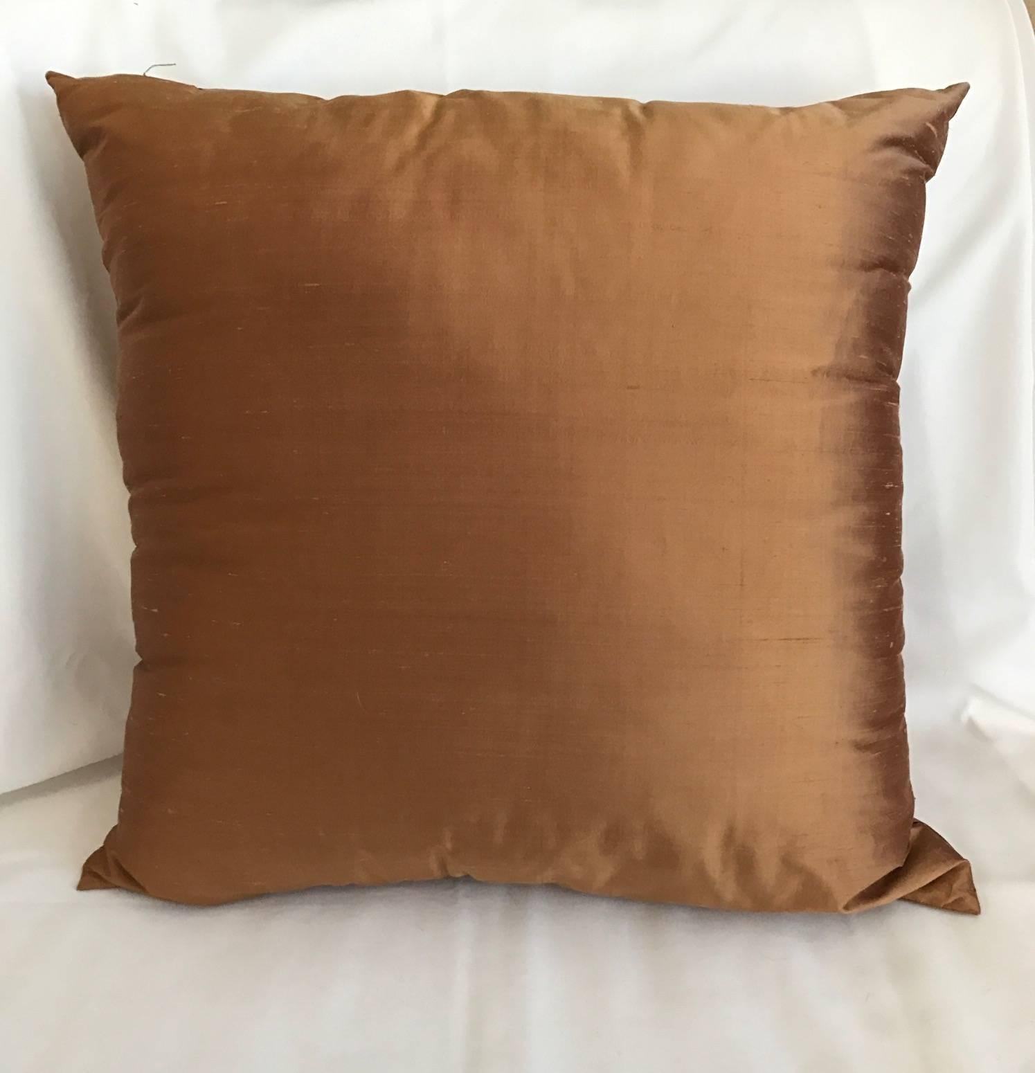 American SALE Three Lee Jofa Silk Pillows Sandstone Brown, Graphite and Indian River Taup For Sale
