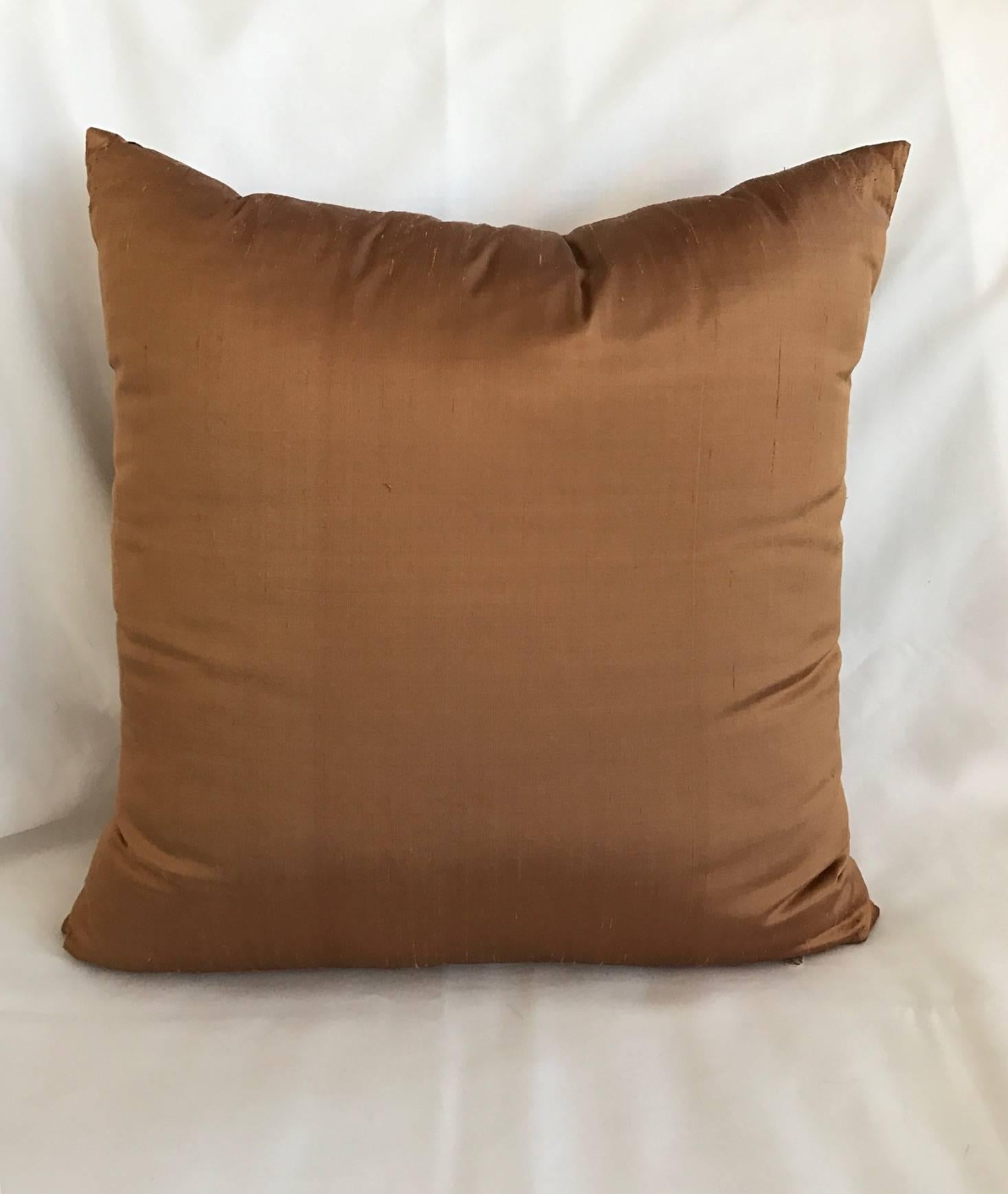 SALE Three Lee Jofa Silk Pillows Sandstone Brown, Graphite and Indian River Taup For Sale 1