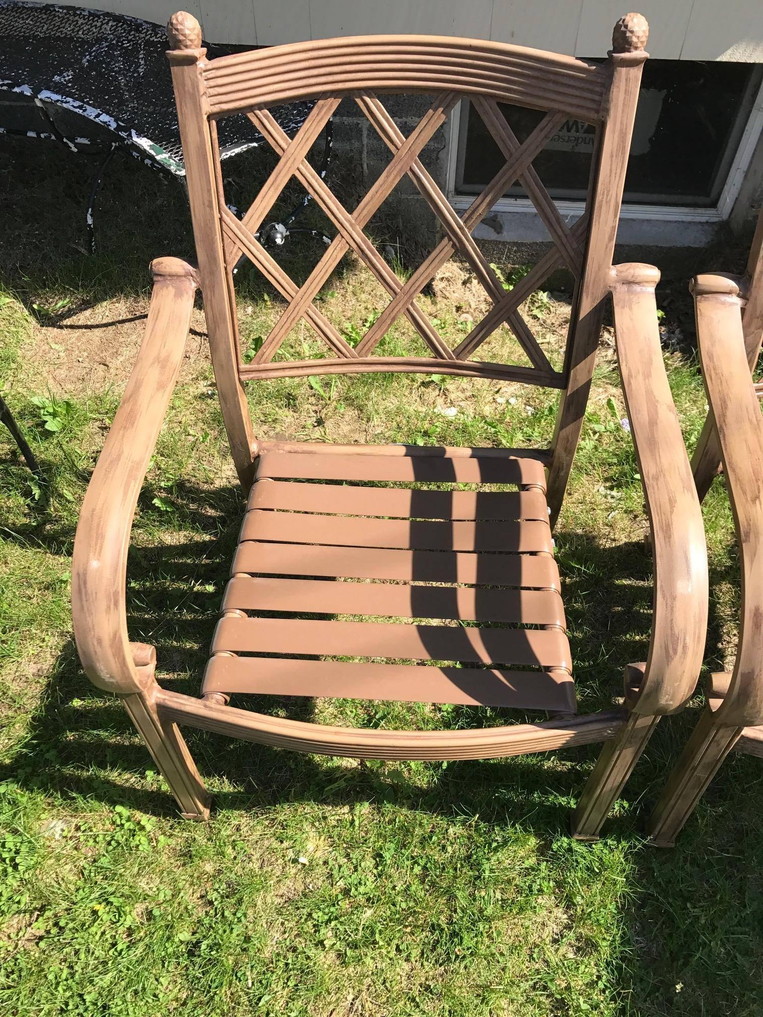 Hampton Bay's Outdoor Set Never Used in Pristine Condition In Excellent Condition In Westport, CT