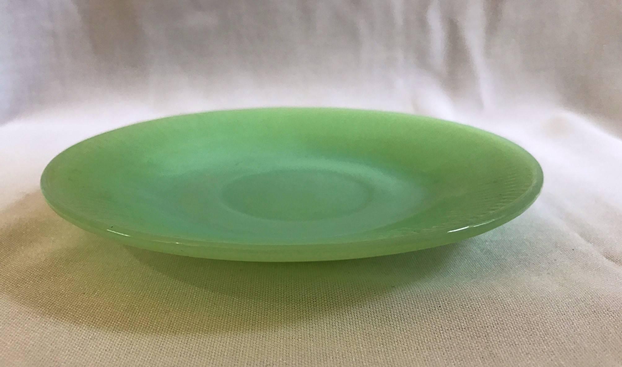 Mid-20th Century Terrific Set of Jadeite - Fire King Anchor Hocking 12 Cup 14 Saucer Set Magnific