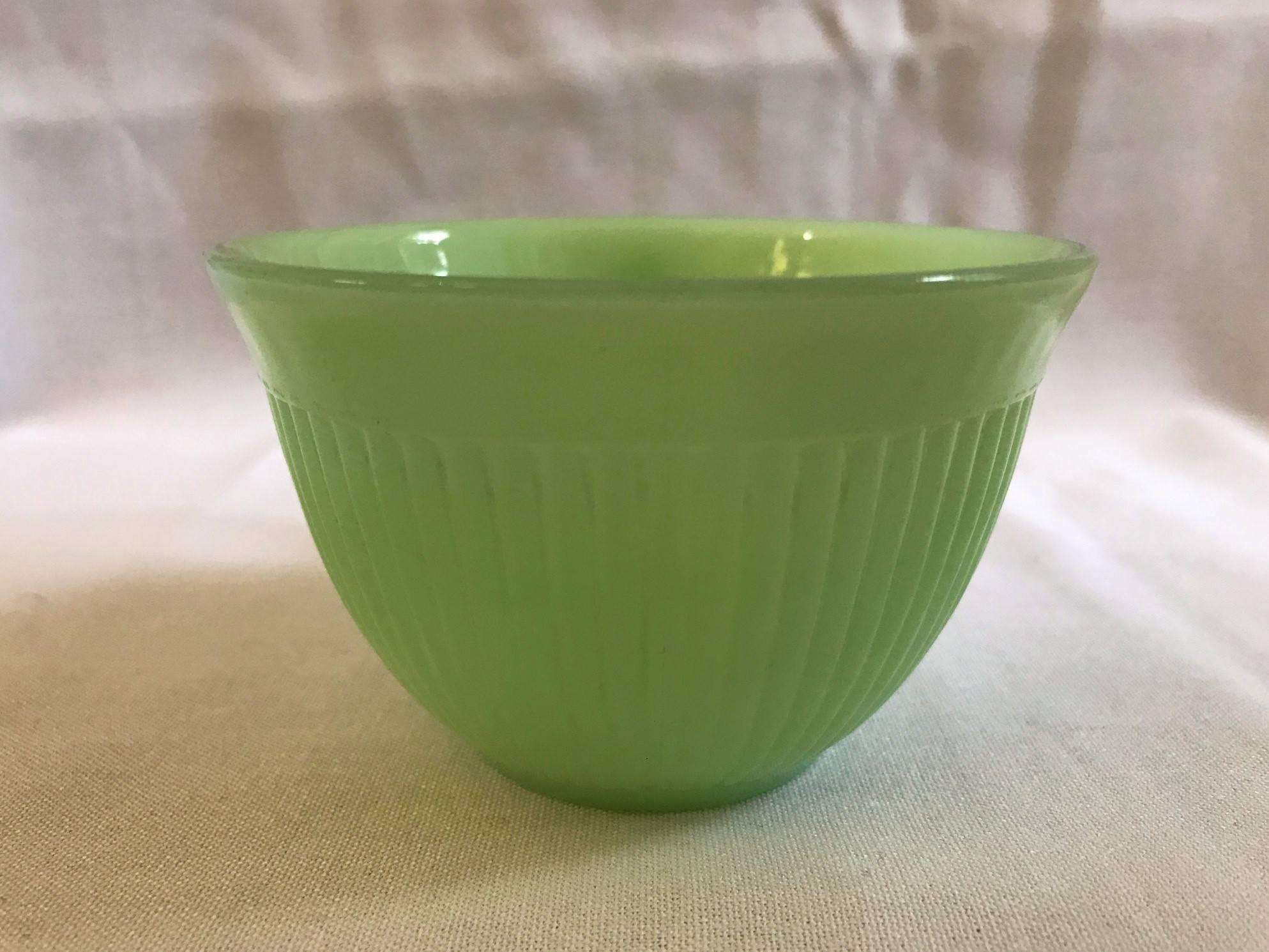 Mid-Century Modern Terrific Set of Jadeite - Fire King Anchor Hocking 12 Cup 14 Saucer Set Magnific