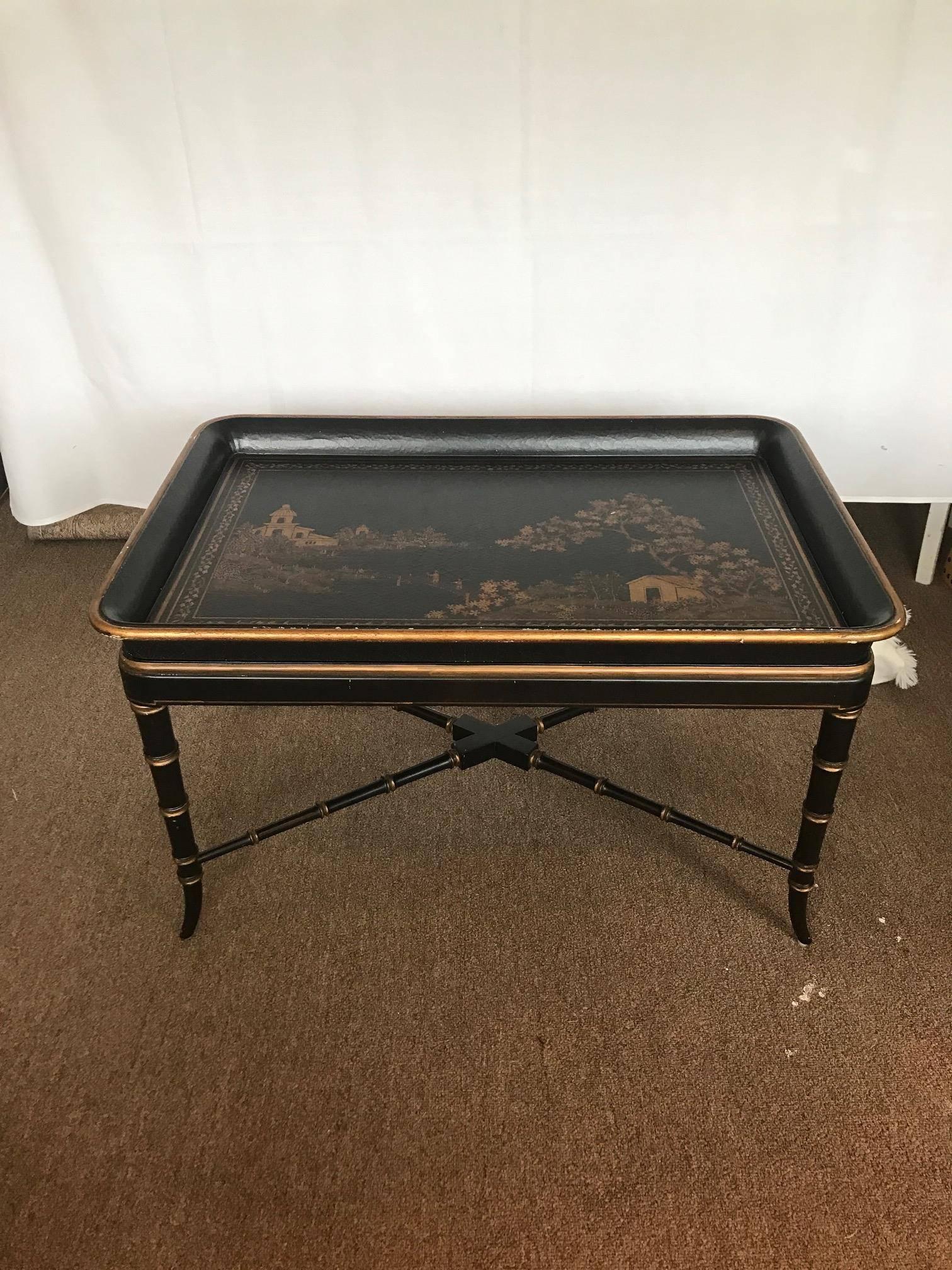 17th and 18th Century Western Style Chinoiserie and Gilt Wooden Tray Table 5