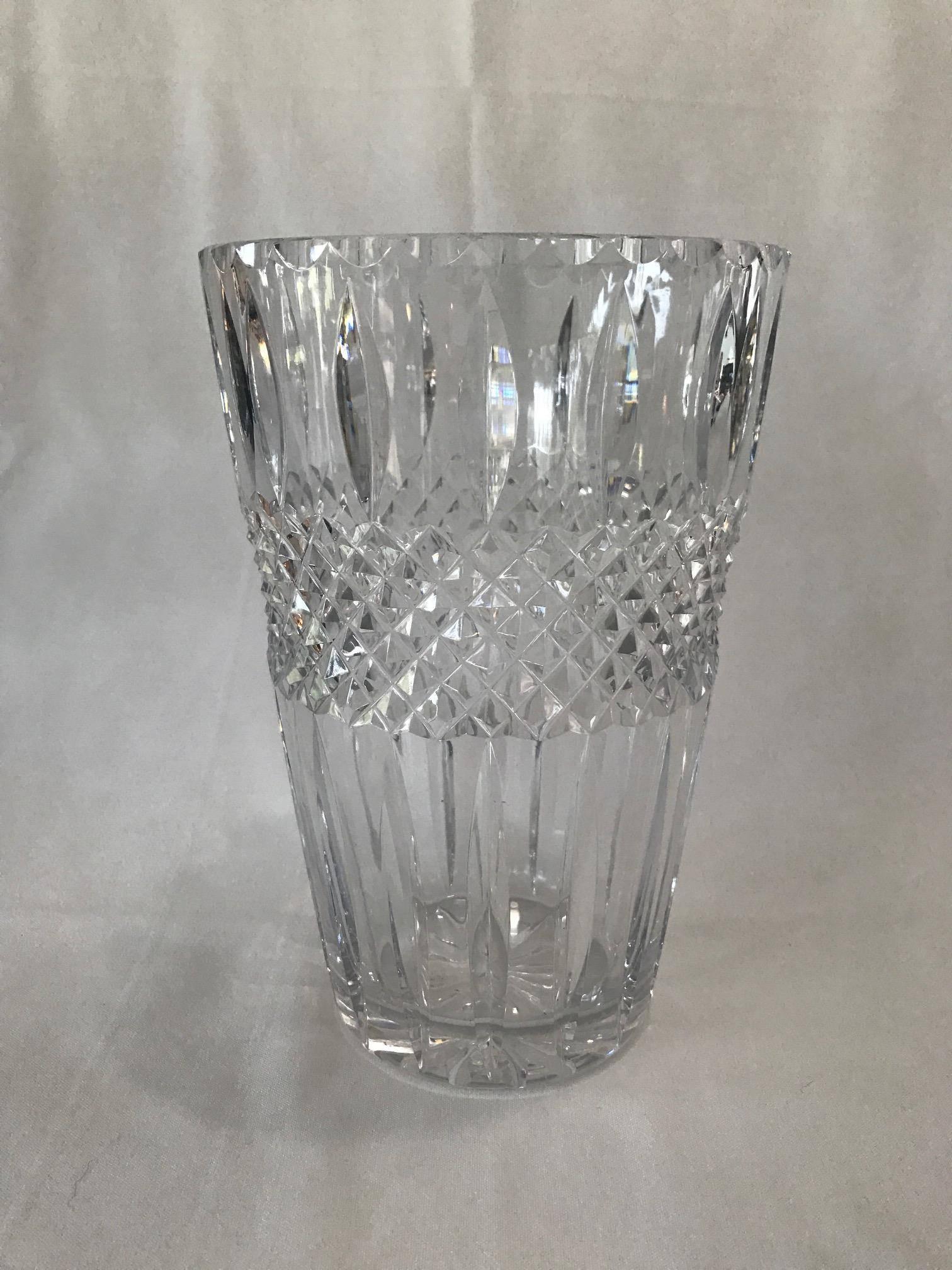 Great Britain (UK) 1930s Cut Cross Hatched Crystal Vase