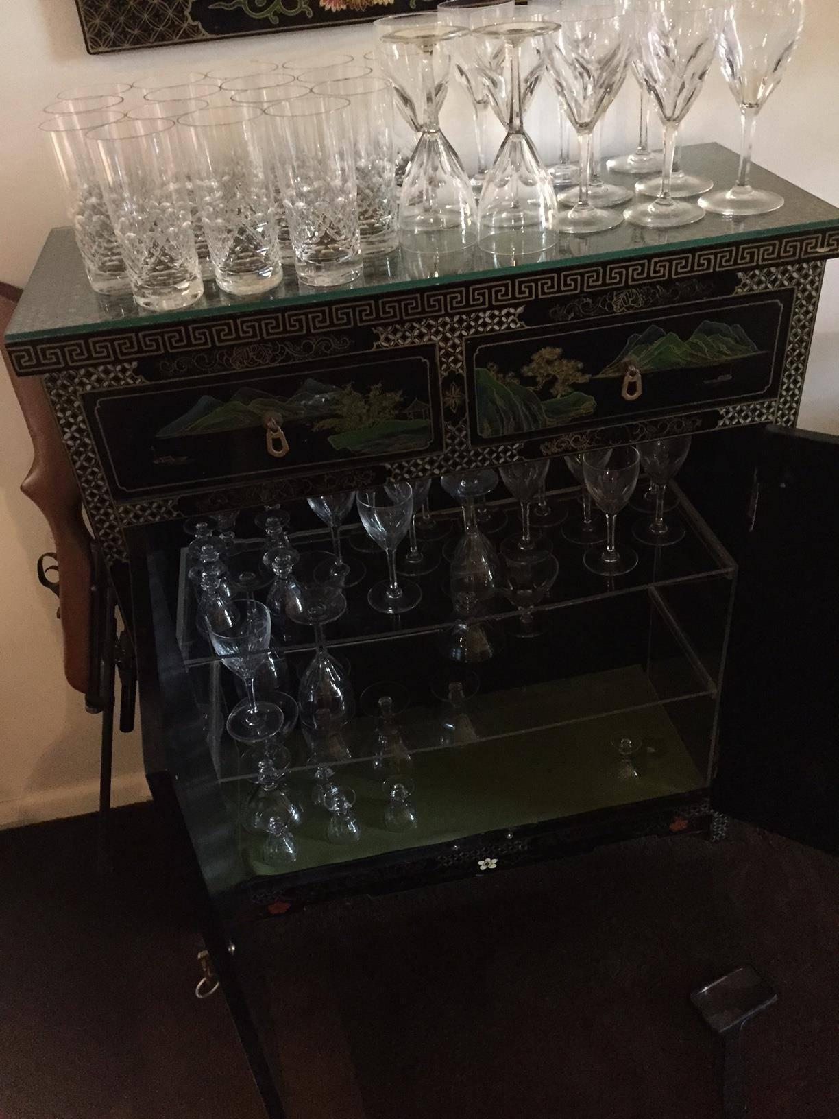 Rare Discontinued Set of 16 Baccarat Genova Wine Crystal Glasses 1