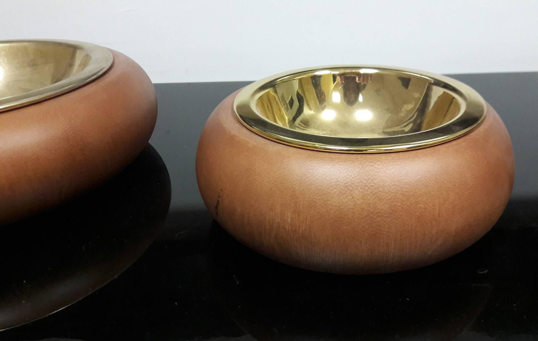 Art Deco Set of Two Tura Ashtrays or Candies Bowl, Goatskin Col Almond Matte For Sale
