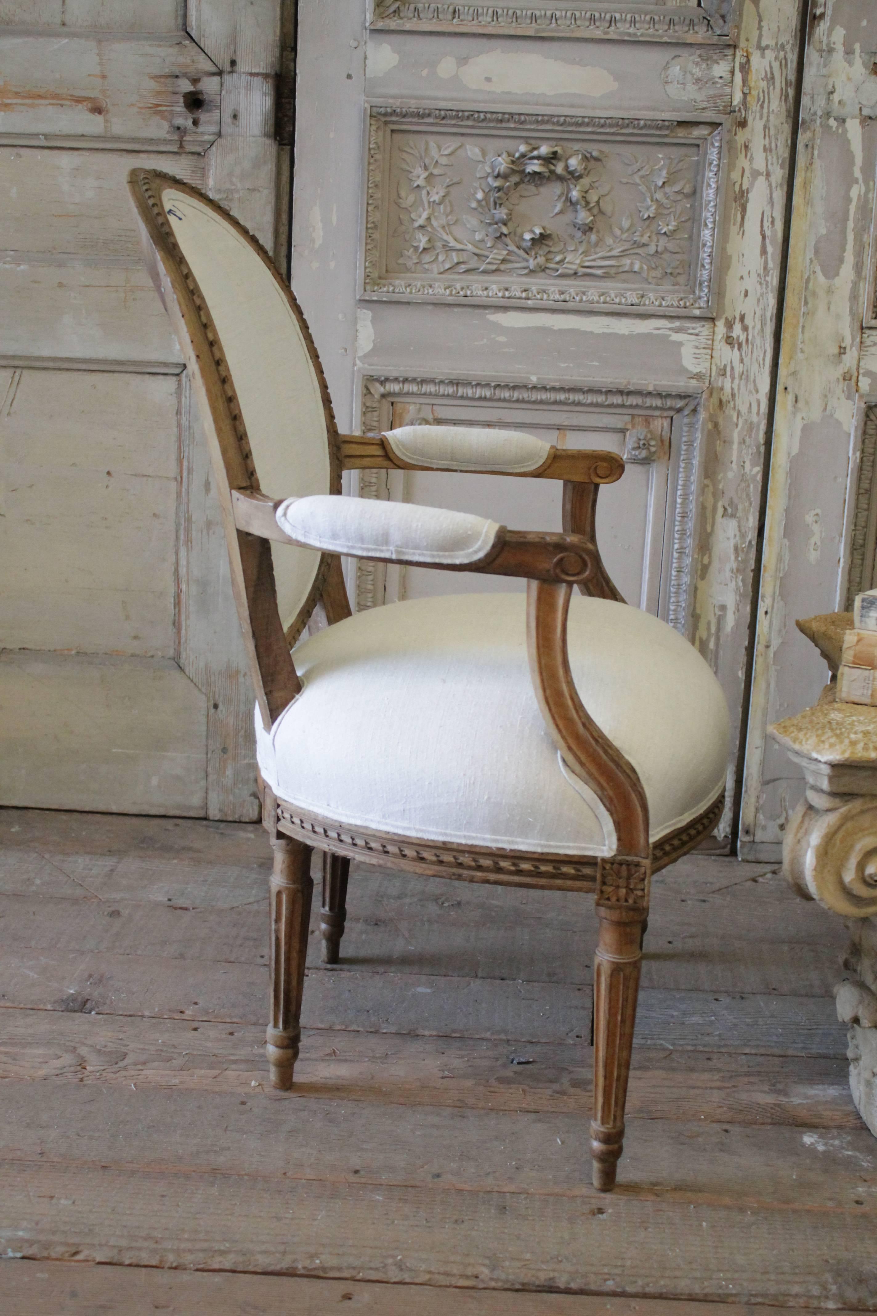 Set of 2 19th Century Louis XVI Style French Ribbon Carved Chair 5