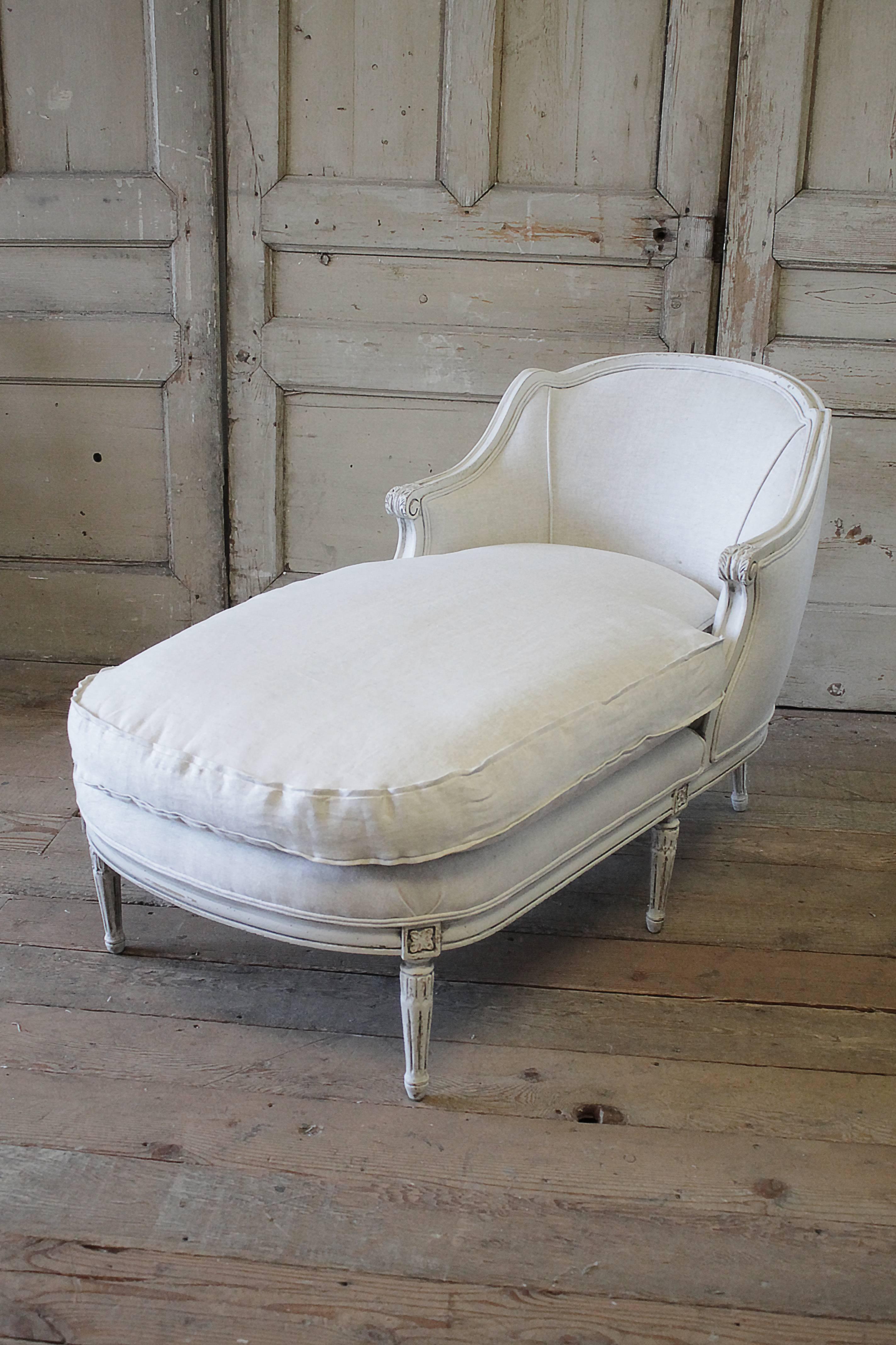 French Antique Louis XVI Style Painted Chaise Longue