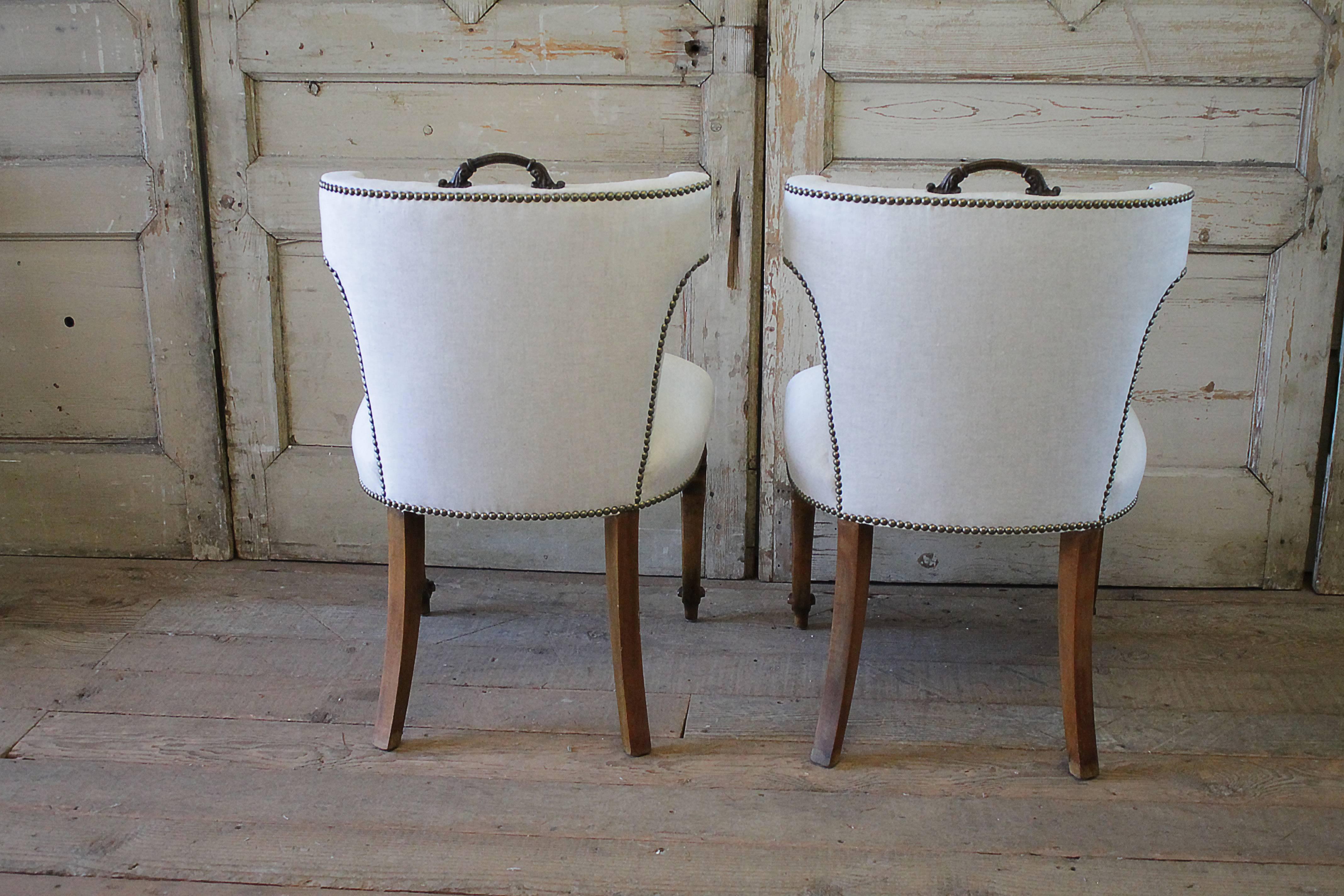 Set of Four Early 20th Century Linen Upholstered Dining Chairs In Good Condition In Brea, CA