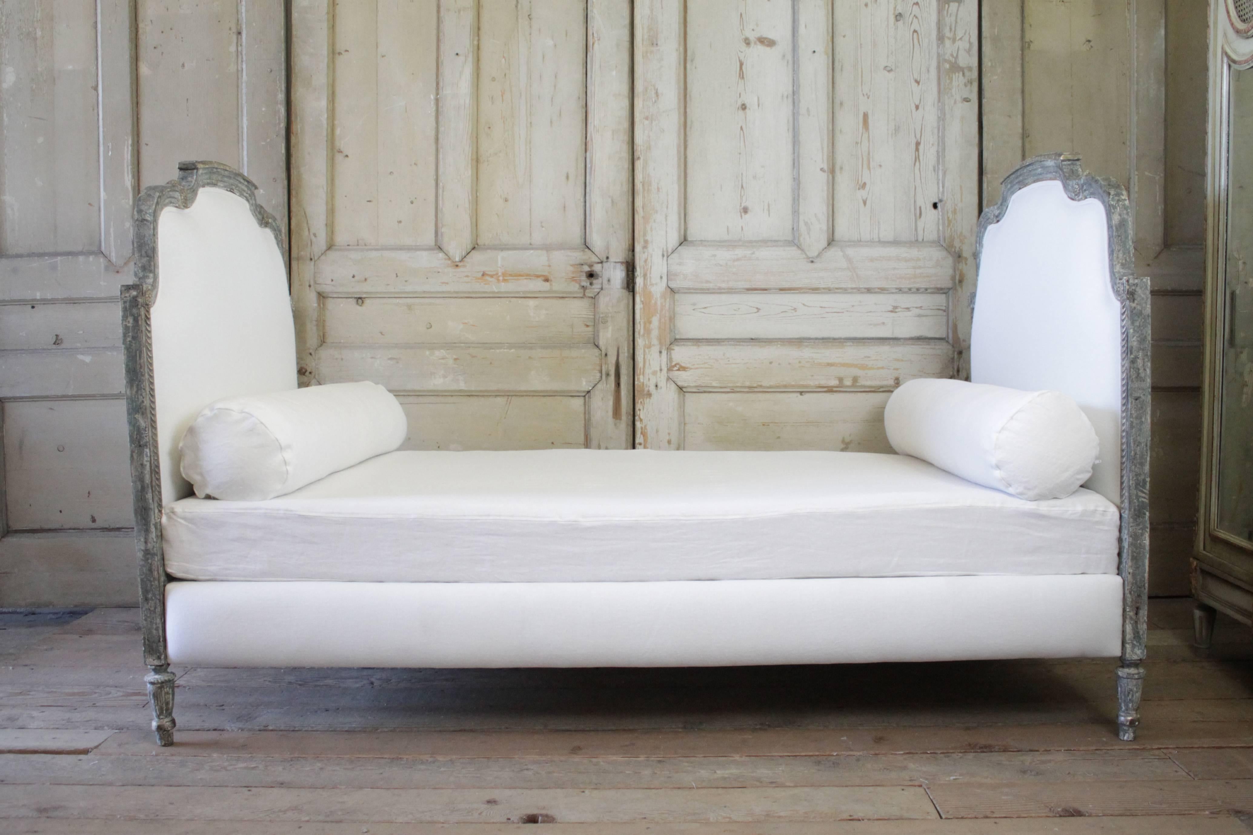 19th Century Carved and Painted Louis XVI Style Daybed 4