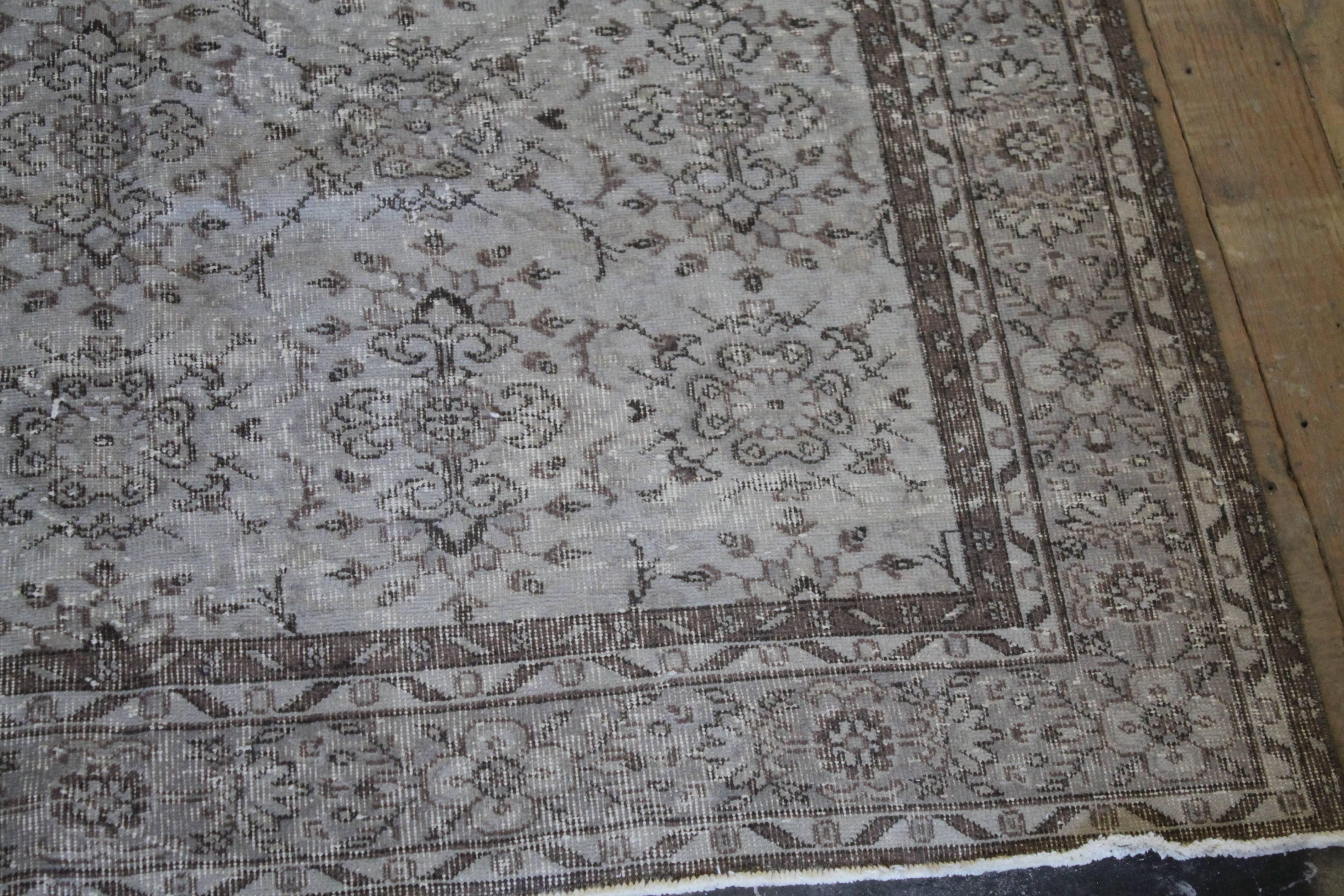 Wool Vintage Hand-Knotted Turkish Rug For Sale