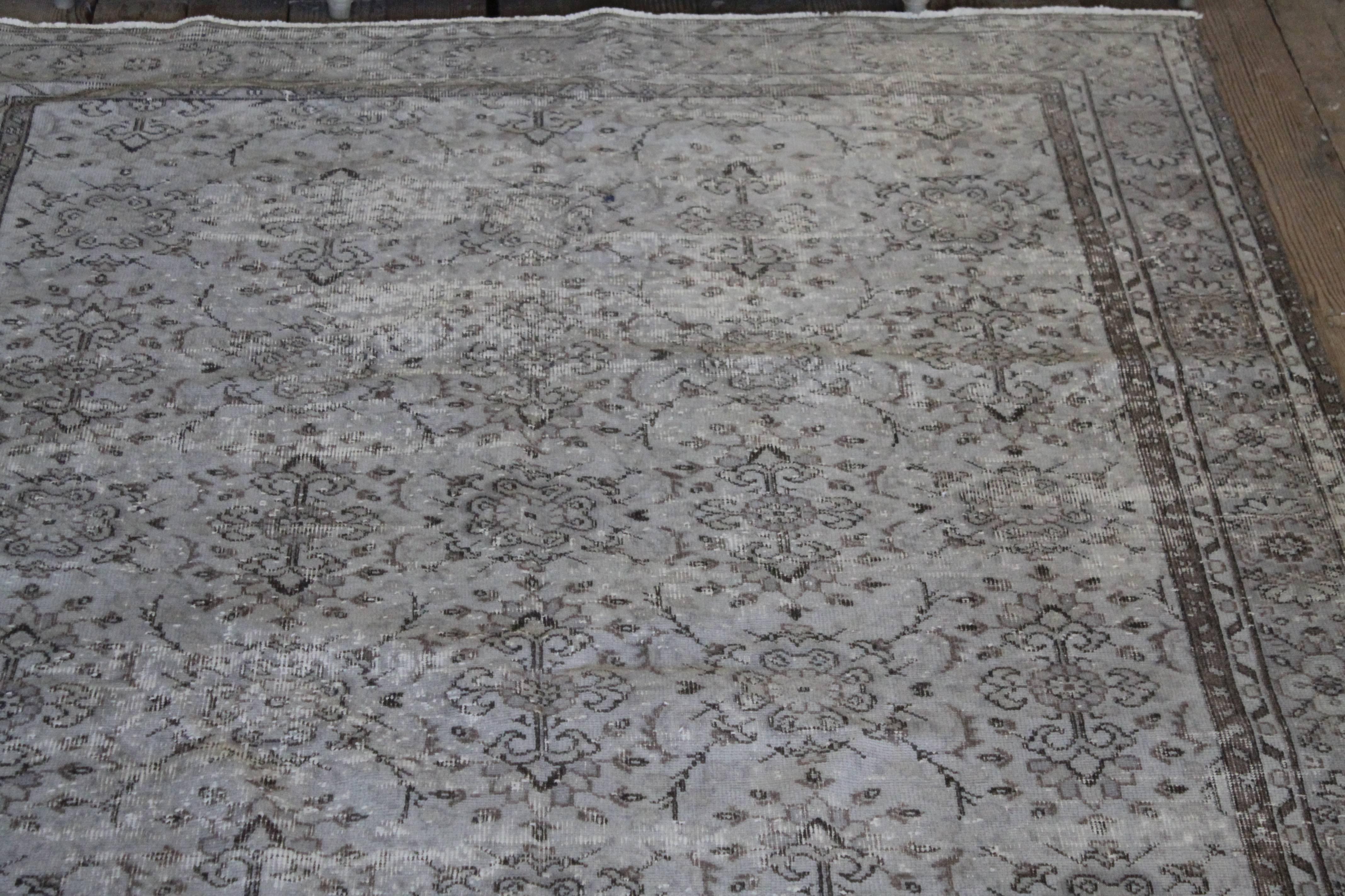 Handgeknüpfter türkischer Teppich, Vintage im Angebot 2