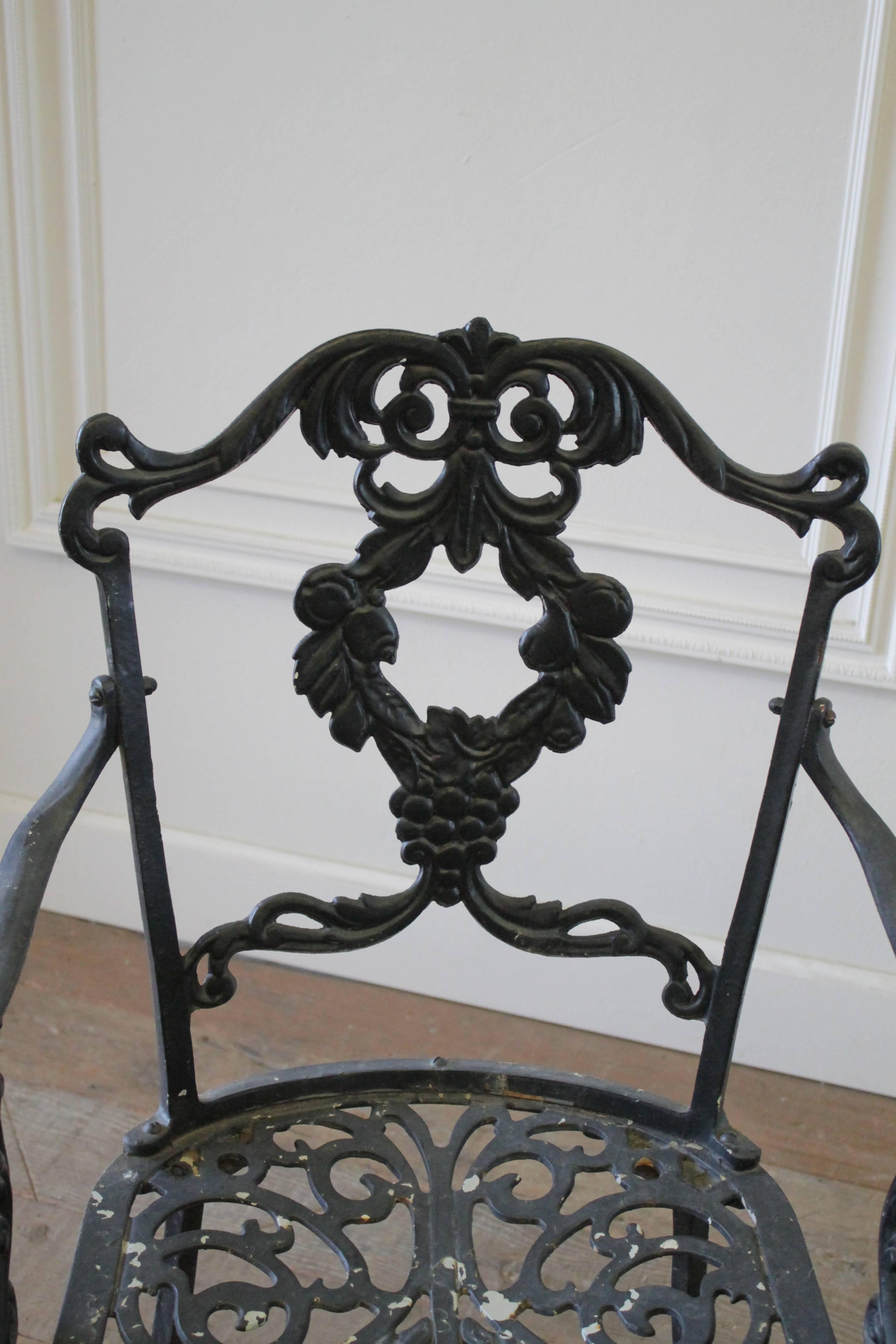 Pair of Antique Cast Iron Garden Chairs In Good Condition In Brea, CA