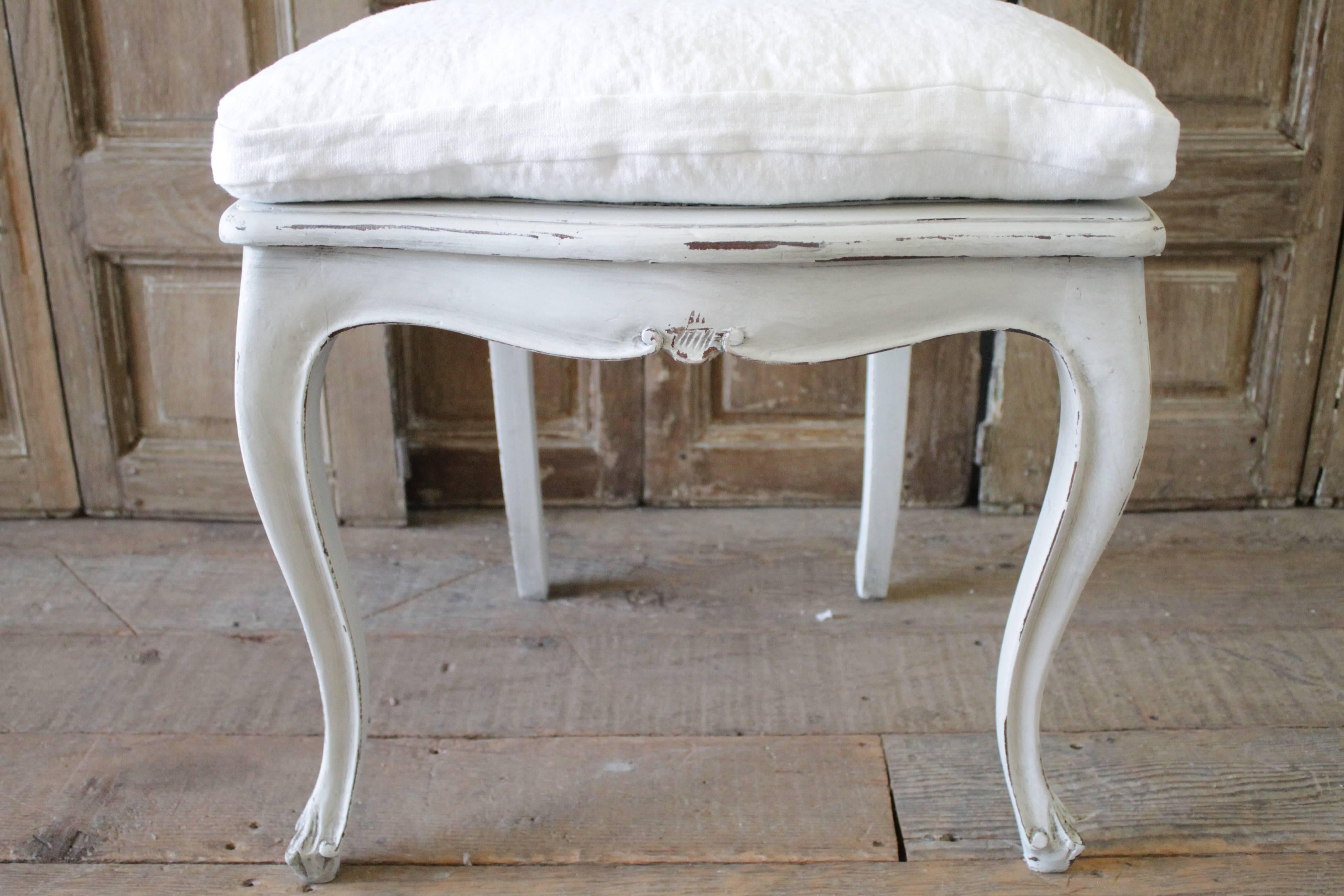 Set of Ten Early 20th Century Italian Carved Painted Dining Chairs In Good Condition In Old Town Orange, CA