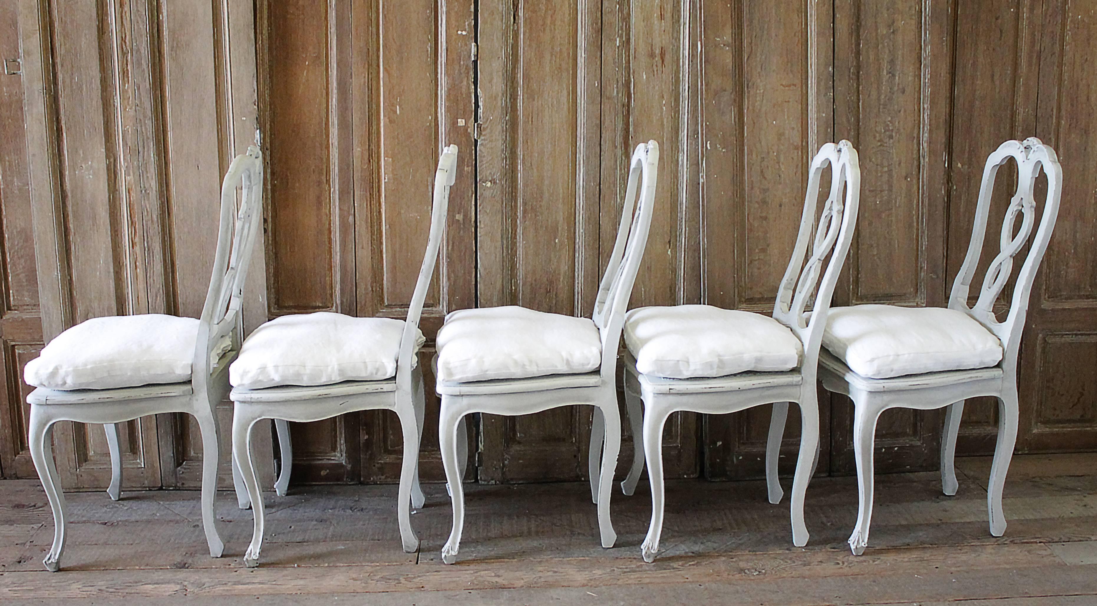 Rococo Set of Ten Early 20th Century Italian Carved Painted Dining Chairs
