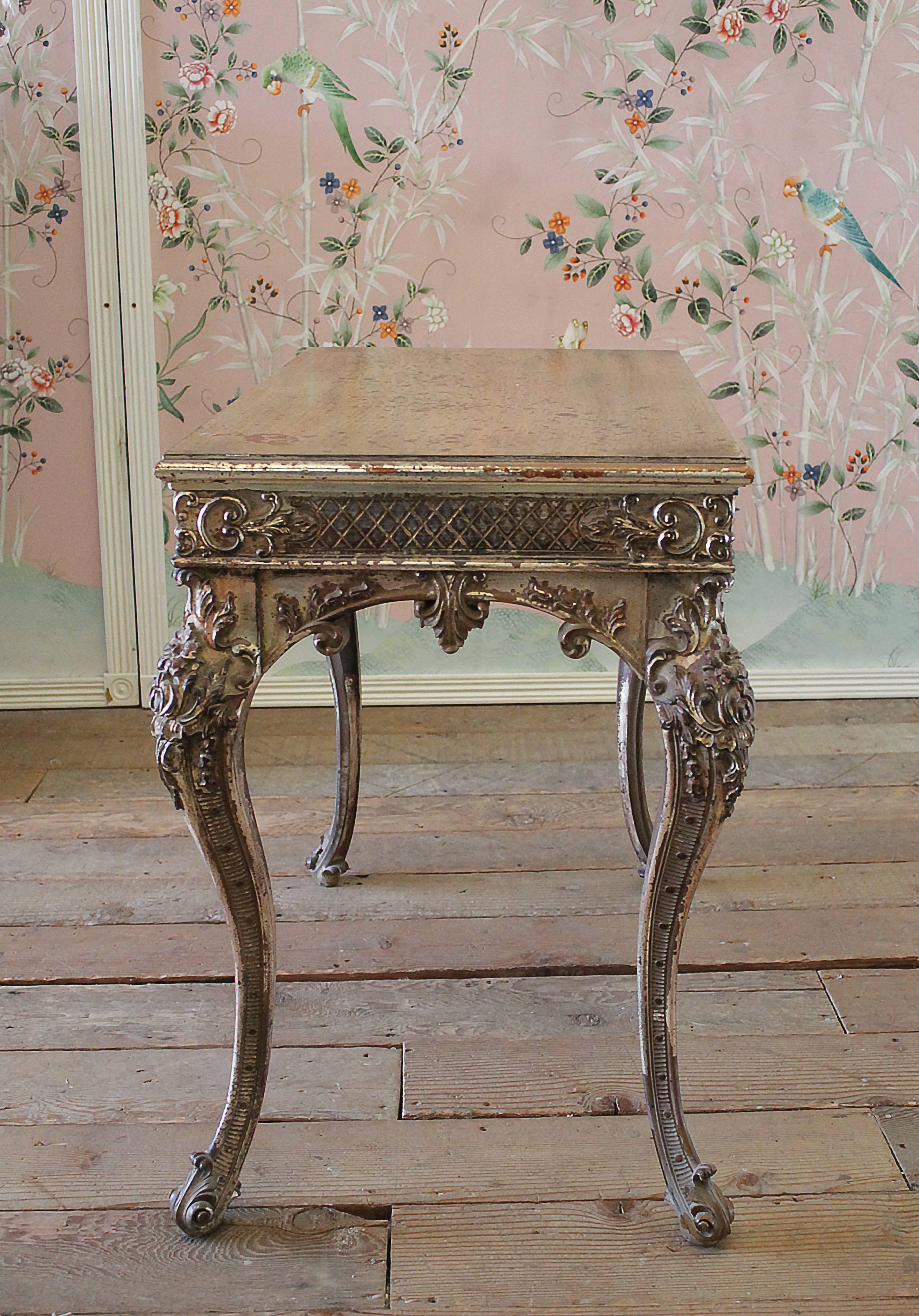 Early 20th Century Louis XV Style Carved Giltwood Accent Table 5