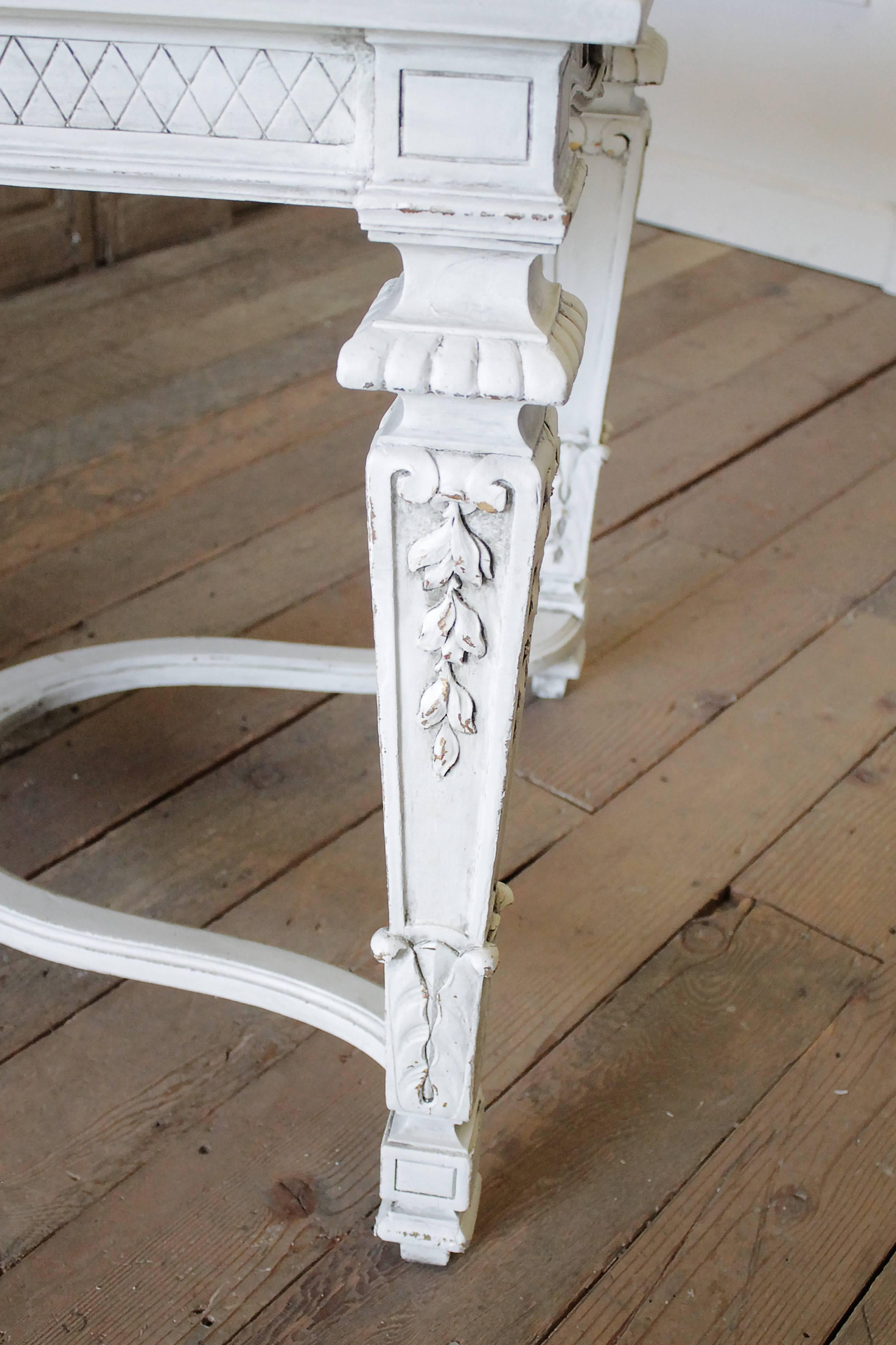20th Century Carved and Painted Neoclassical Style Centre Table For Sale 1