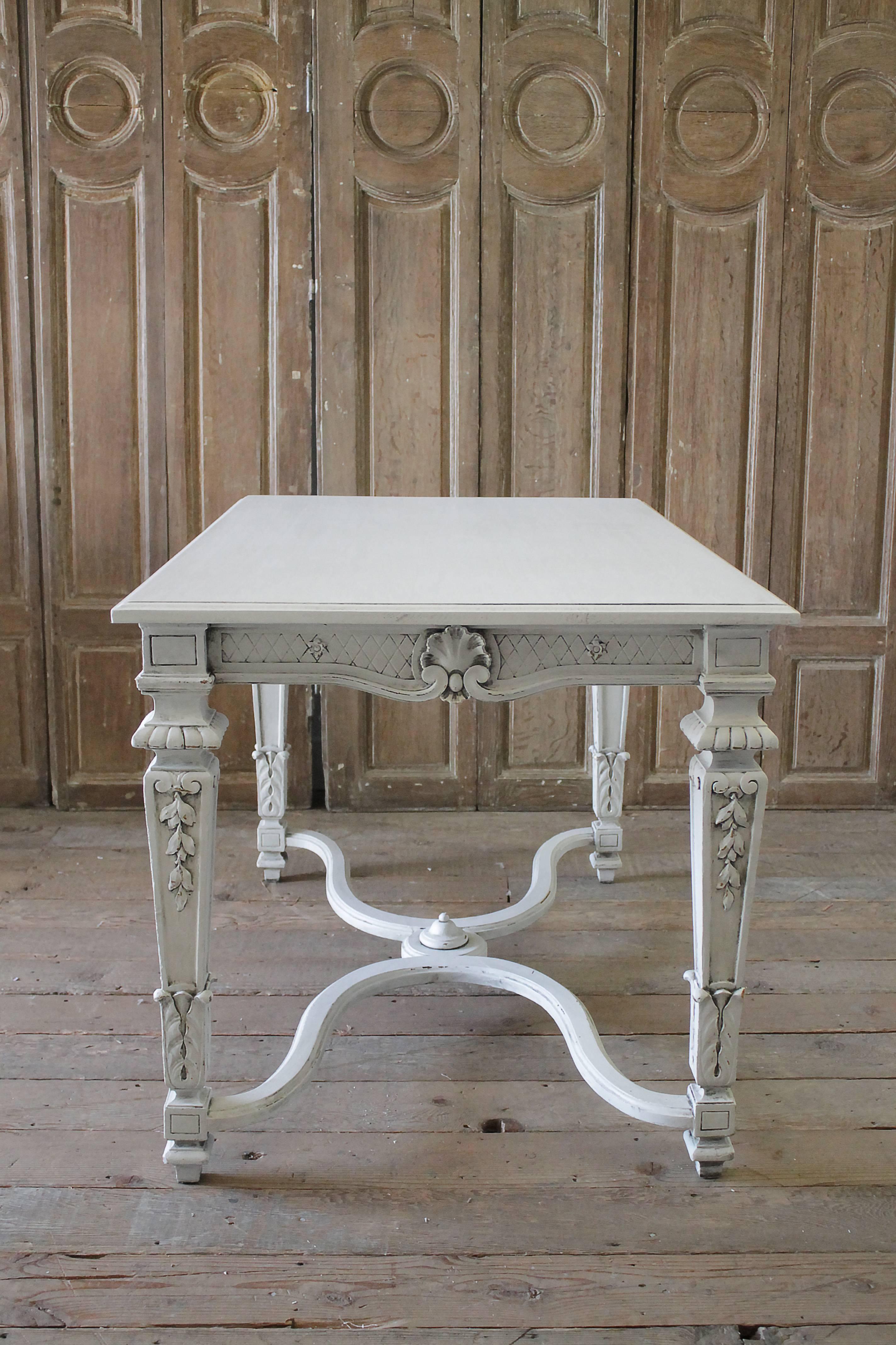 20th Century Carved and Painted Neoclassical Style Centre Table For Sale 2